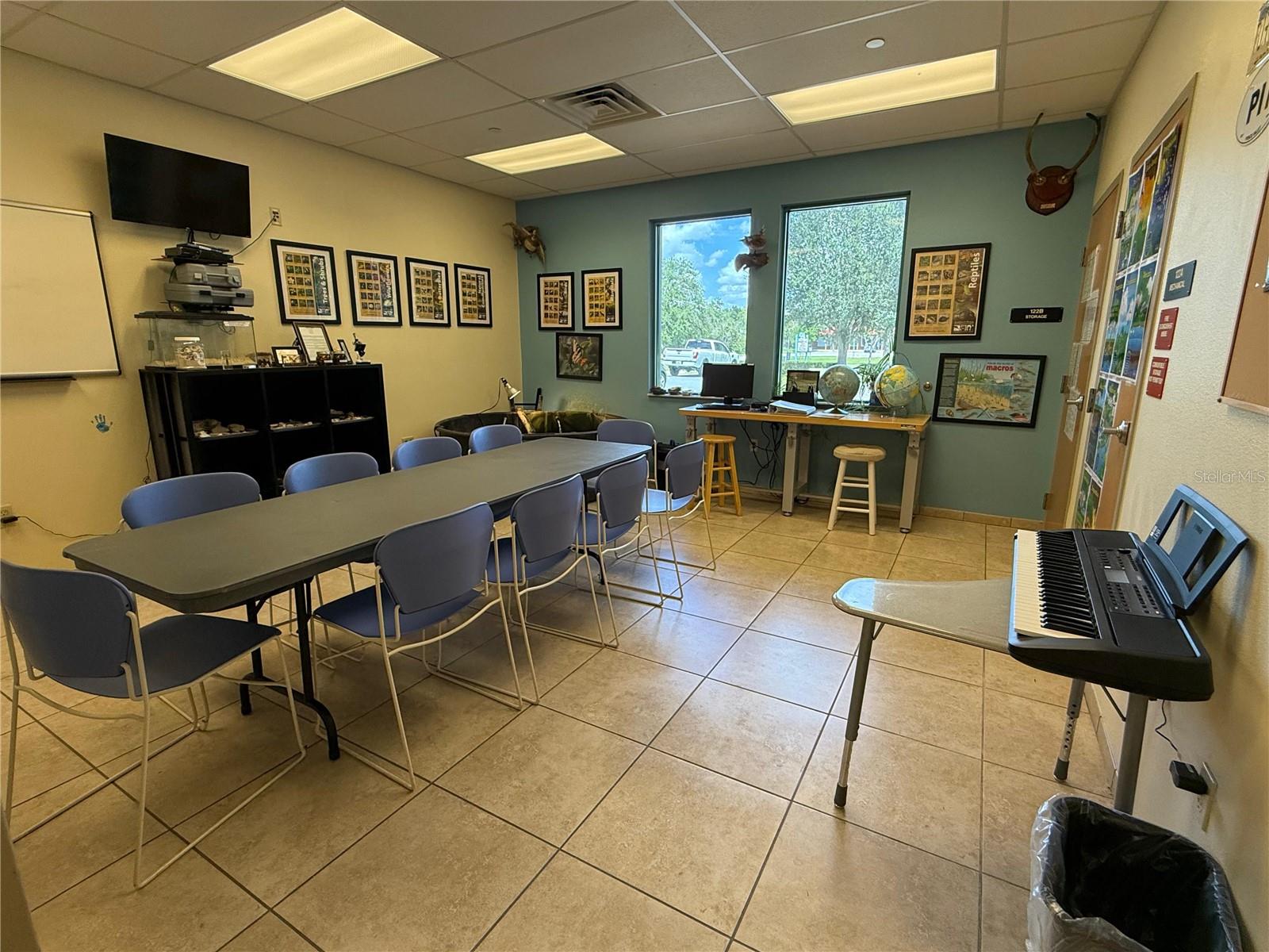 Image 27 of 30 For 3862 147th Street Road