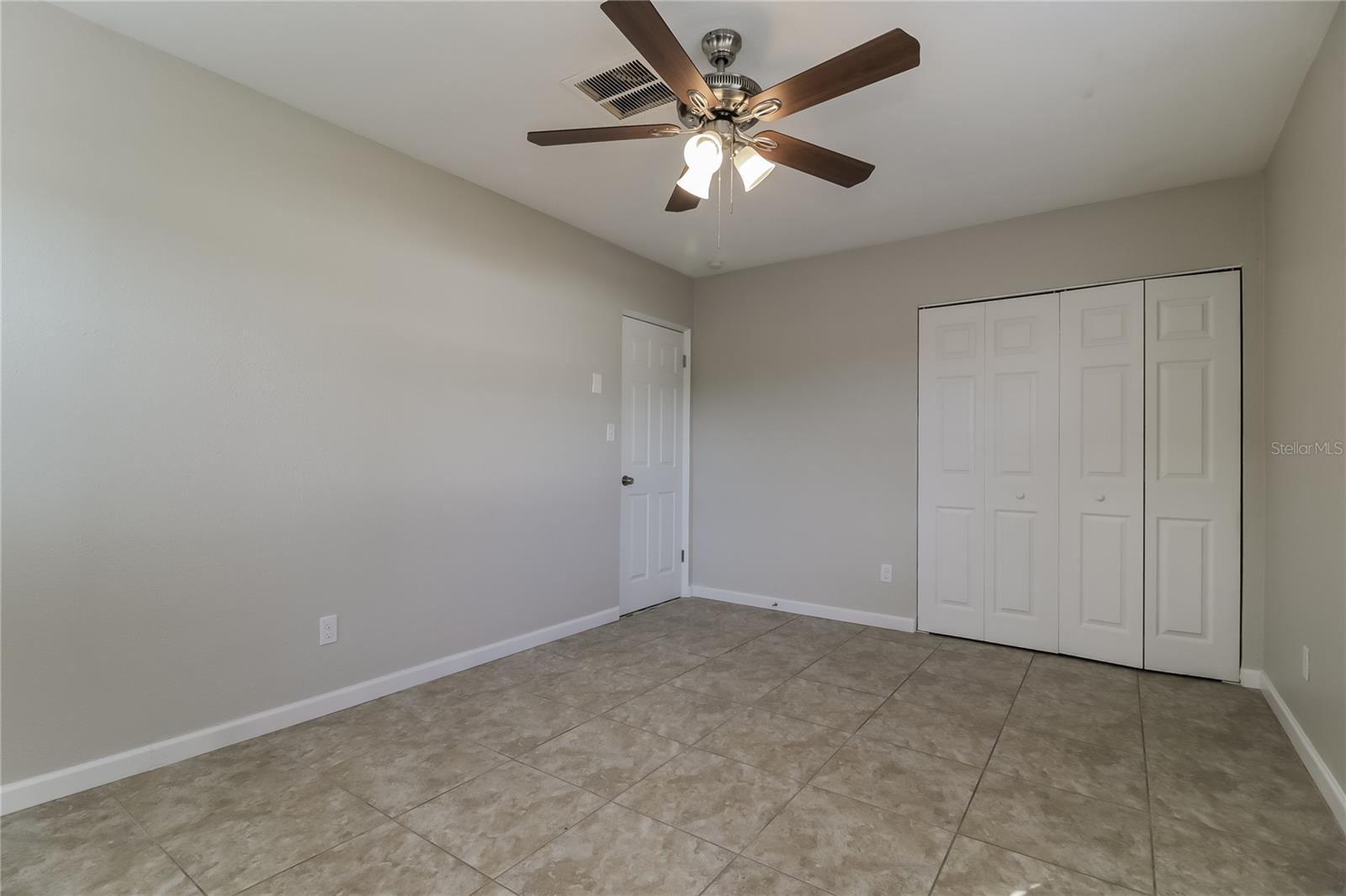 Image 12 of 16 For 1916 Colton Drive