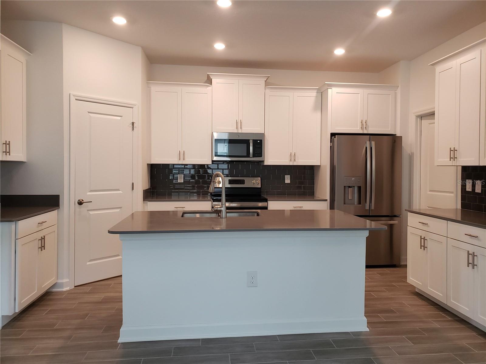 Image 3 of 15 For 5620 Quiet Palm Loop