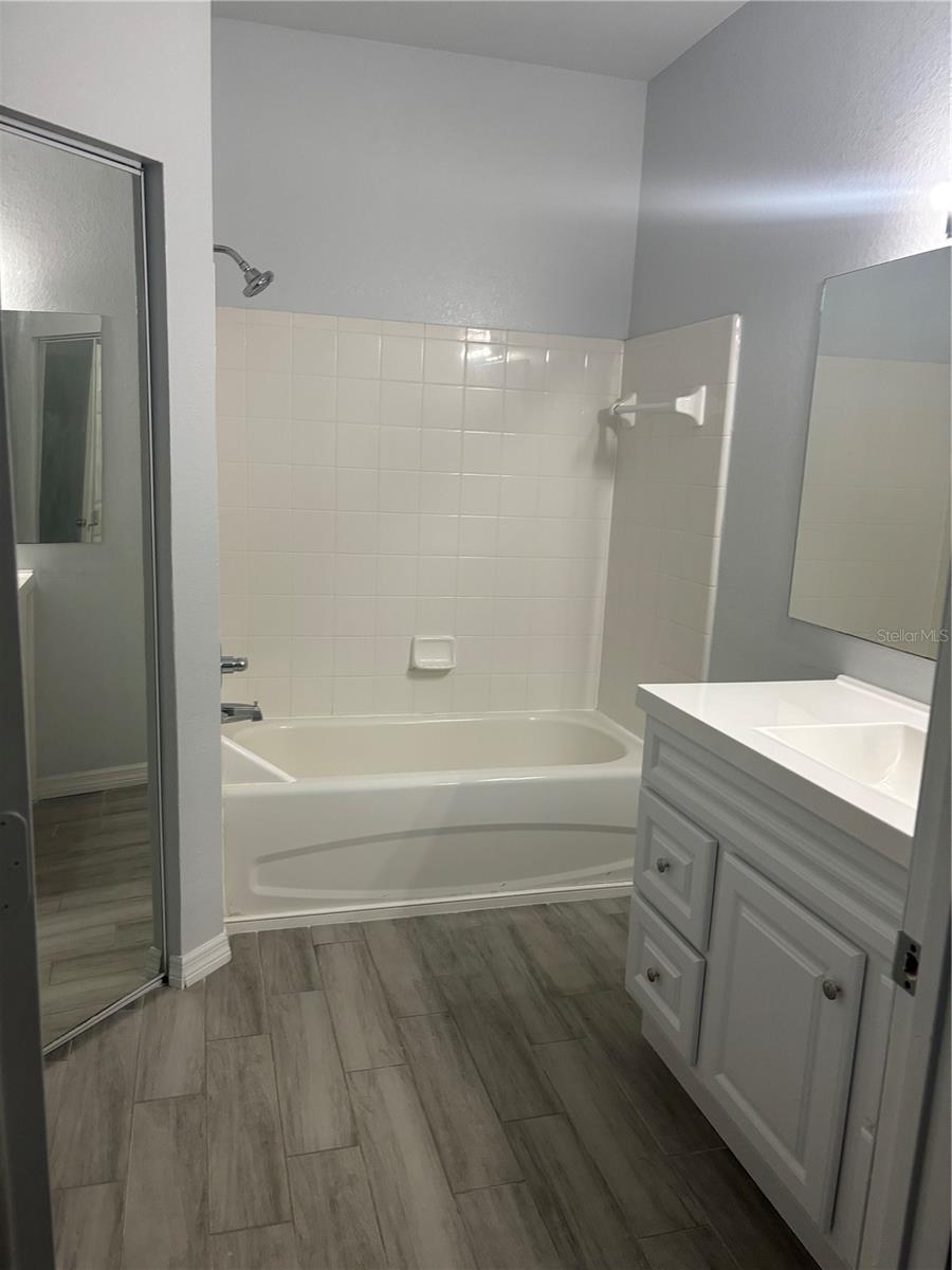 Image 12 of 17 For 9053 Lee Vista Boulevard 1401