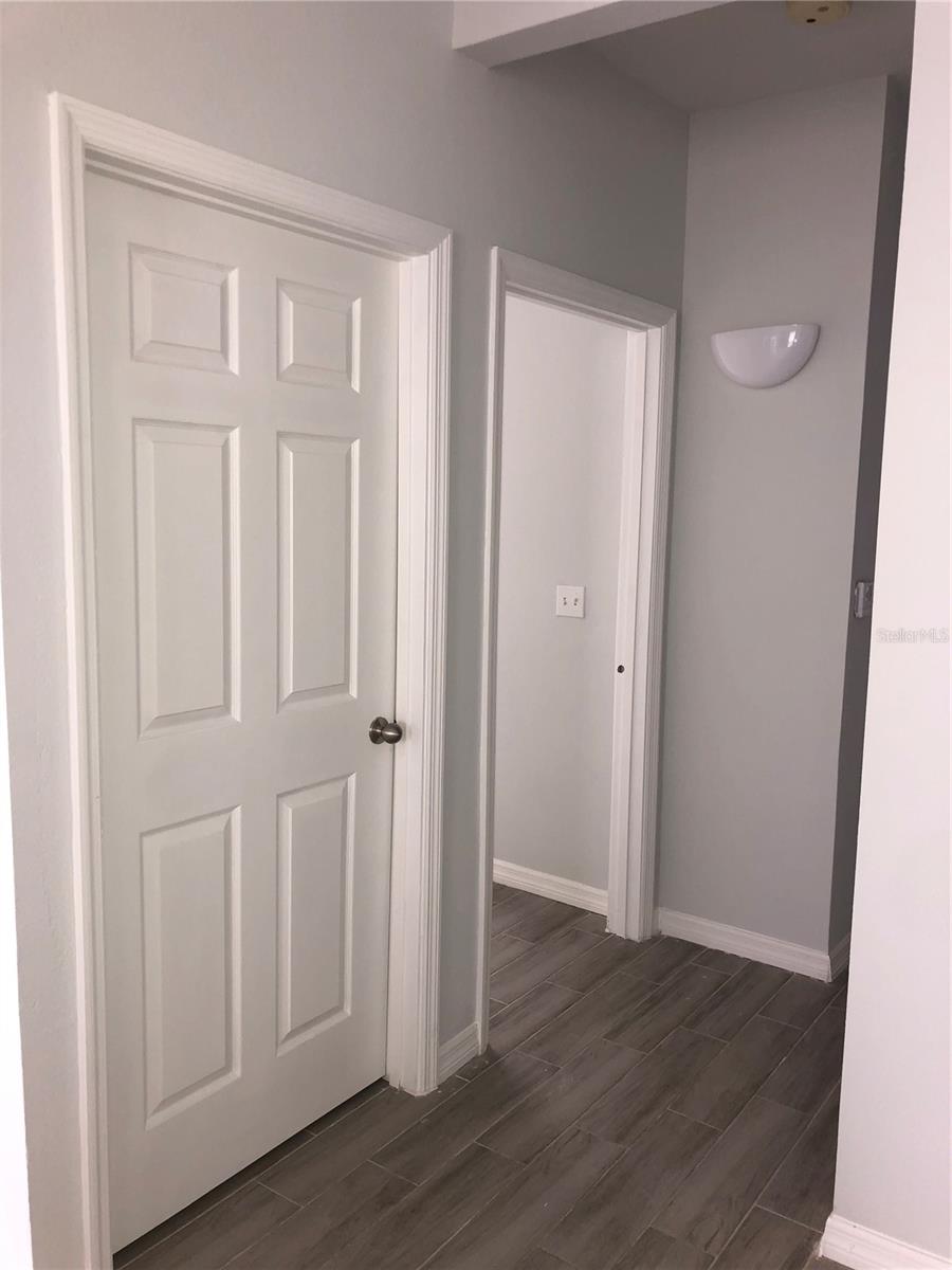 Image 14 of 17 For 9053 Lee Vista Boulevard 1401