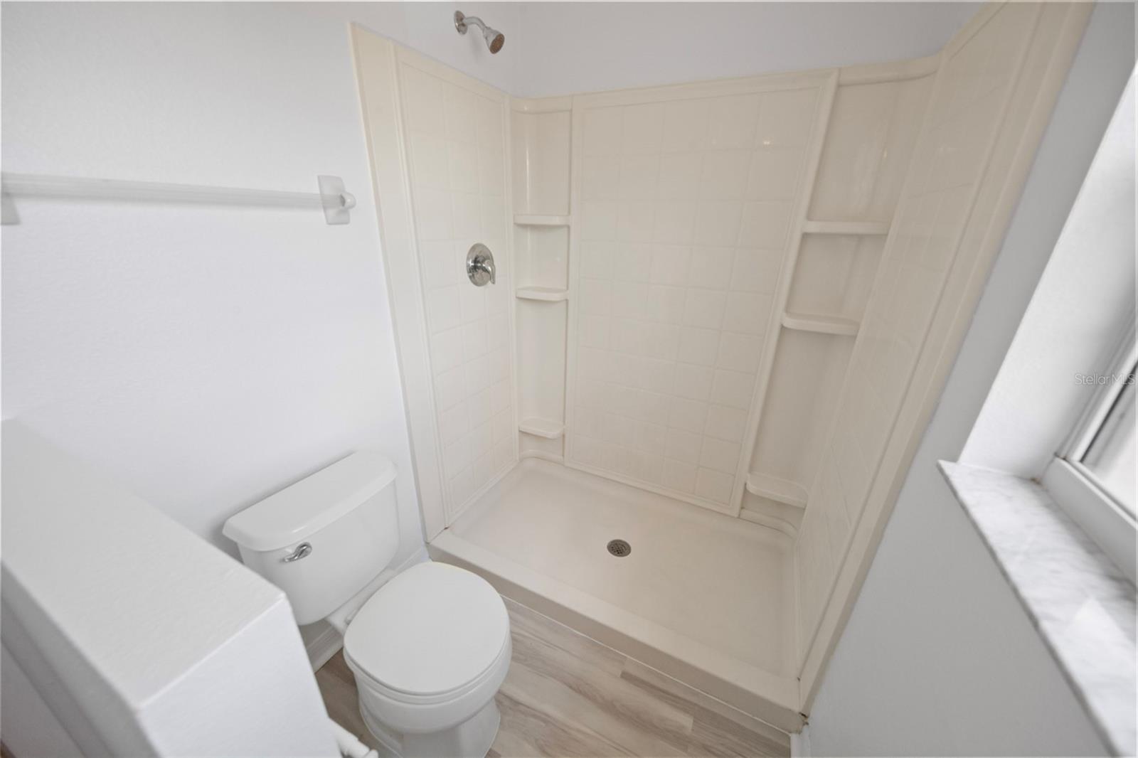 Image 11 of 17 For 959 Cumberland Drive