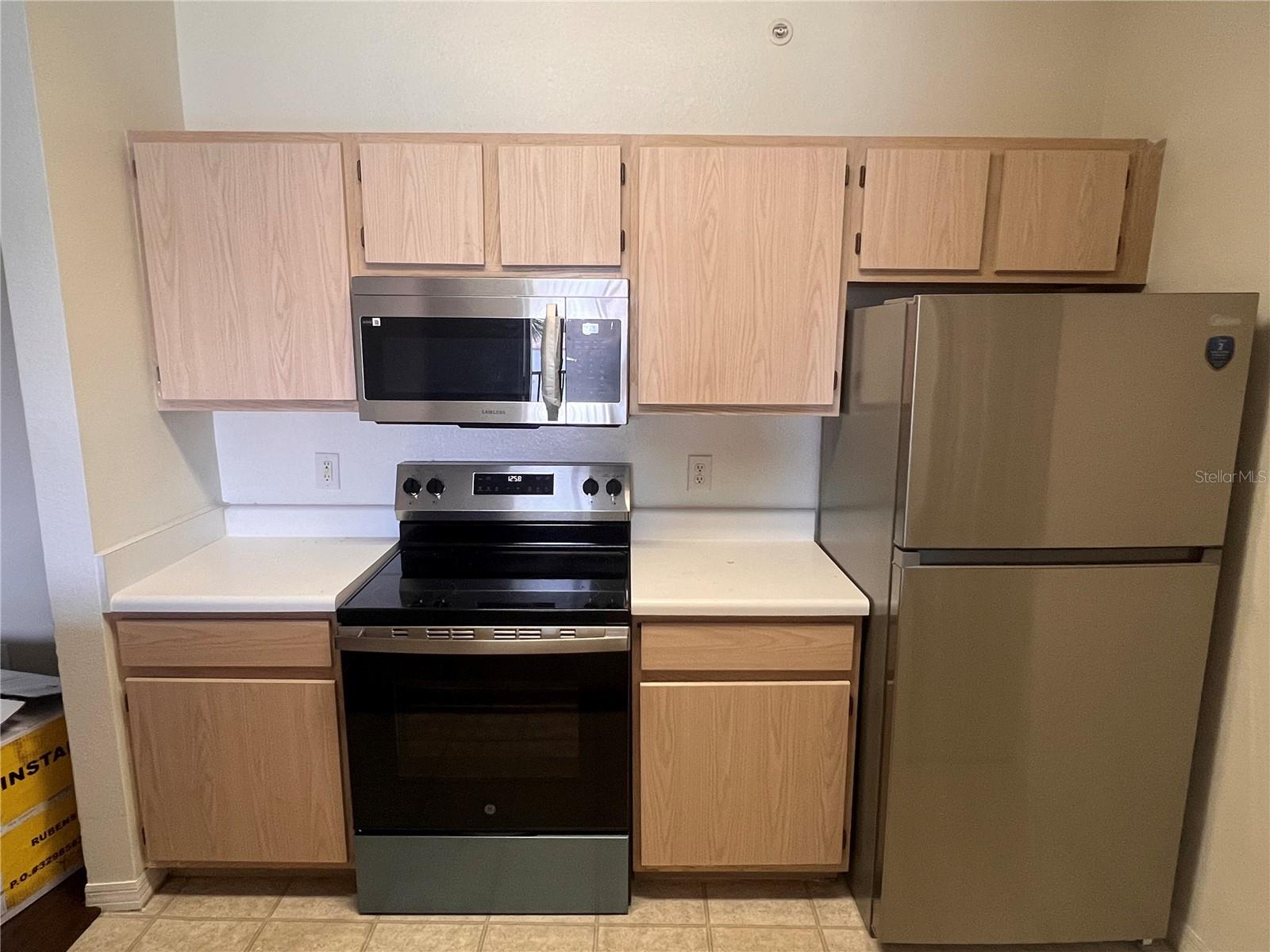 Image 7 of 11 For 5459 Vineland Rd  4310