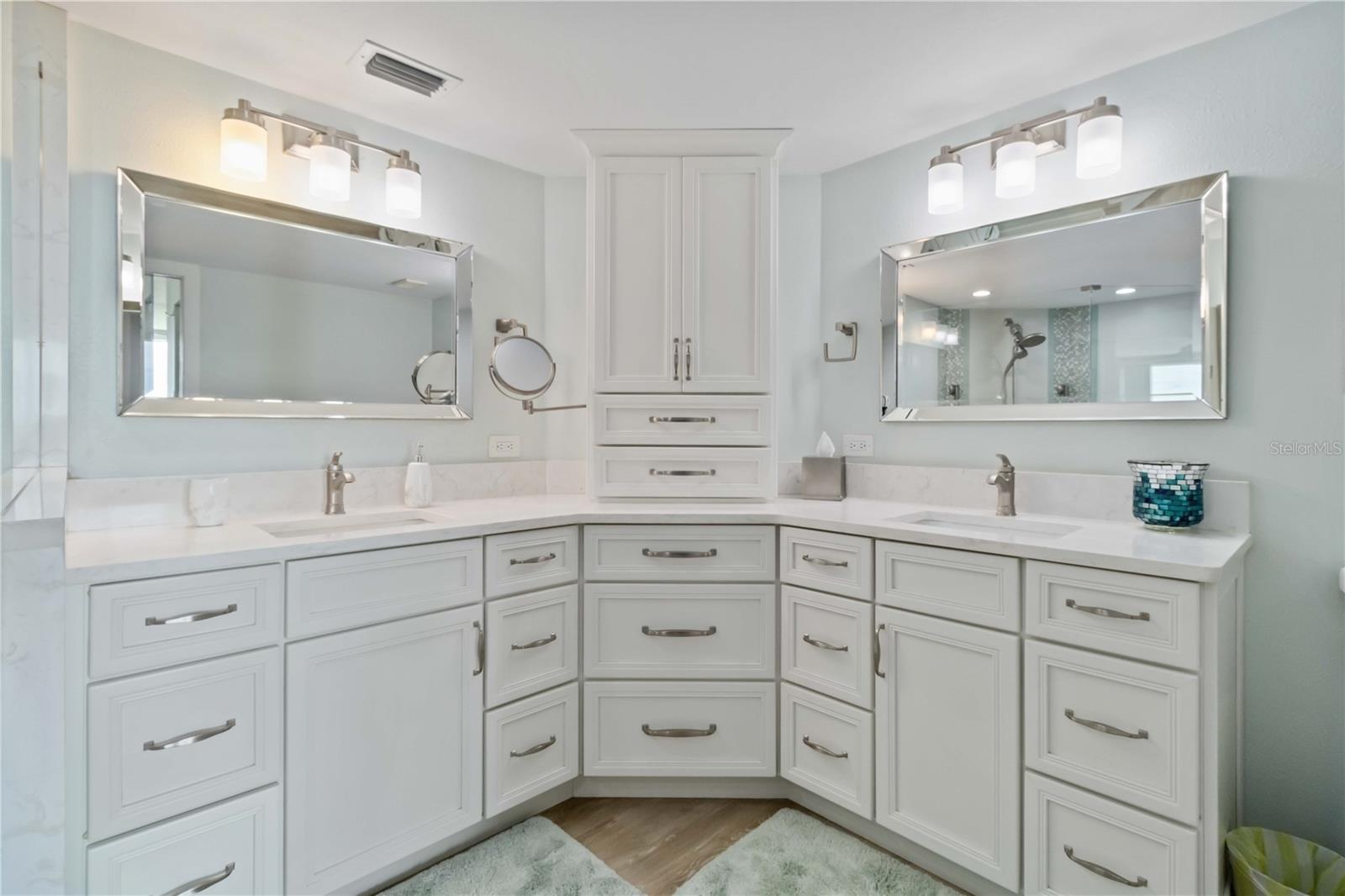 Image 18 of 33 For 3400 Ocean Beach Boulevard 208