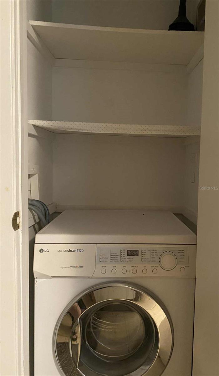 Image 13 of 21 For 1935 Conway Road D1