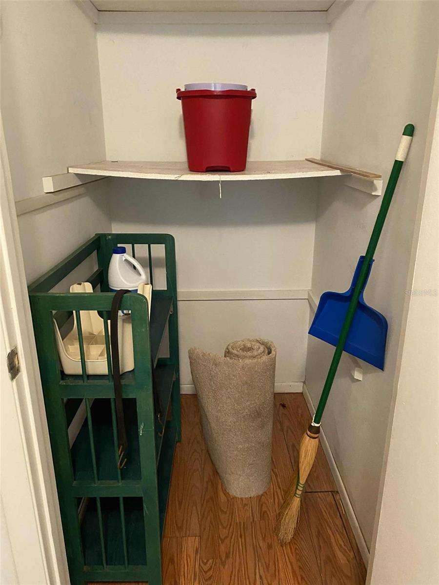 Image 14 of 21 For 1935 Conway Road D1