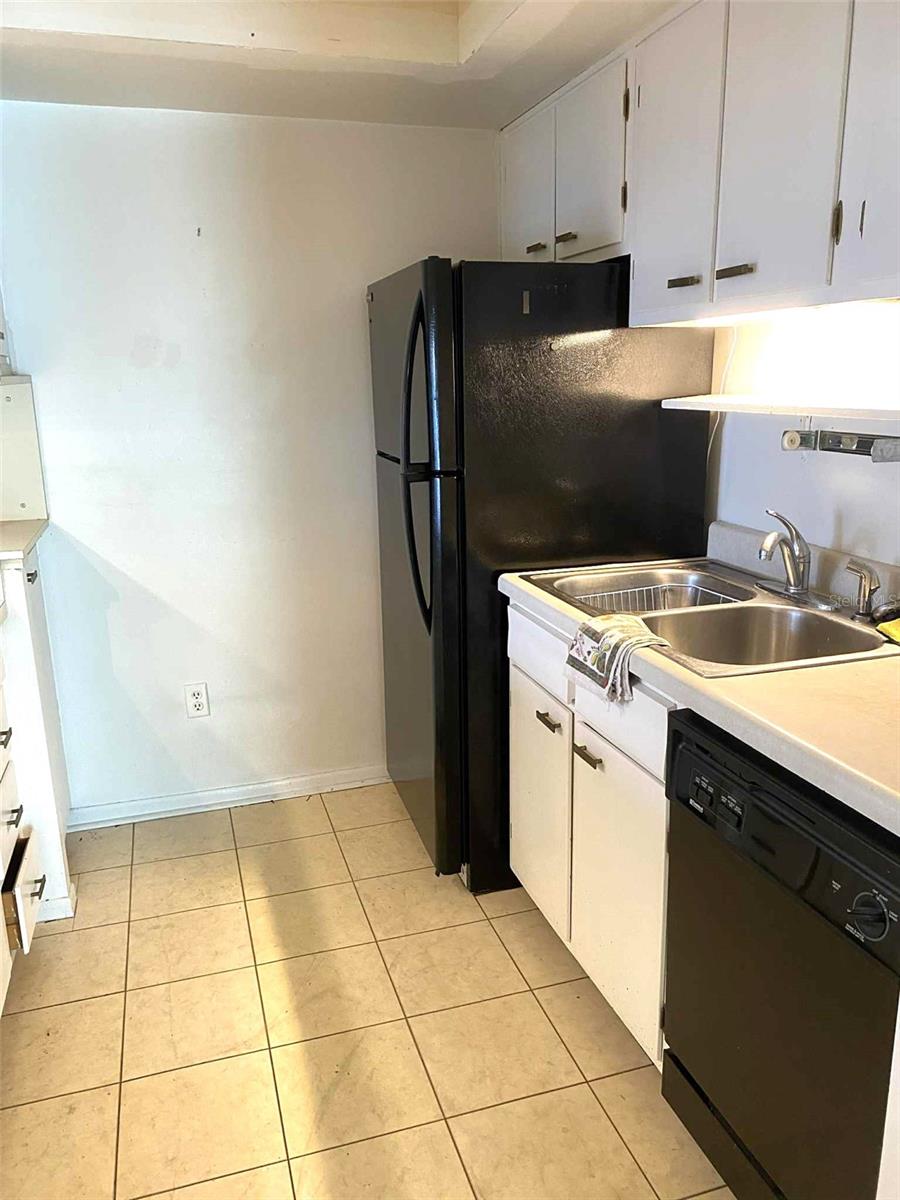 Image 7 of 21 For 1935 Conway Road D1