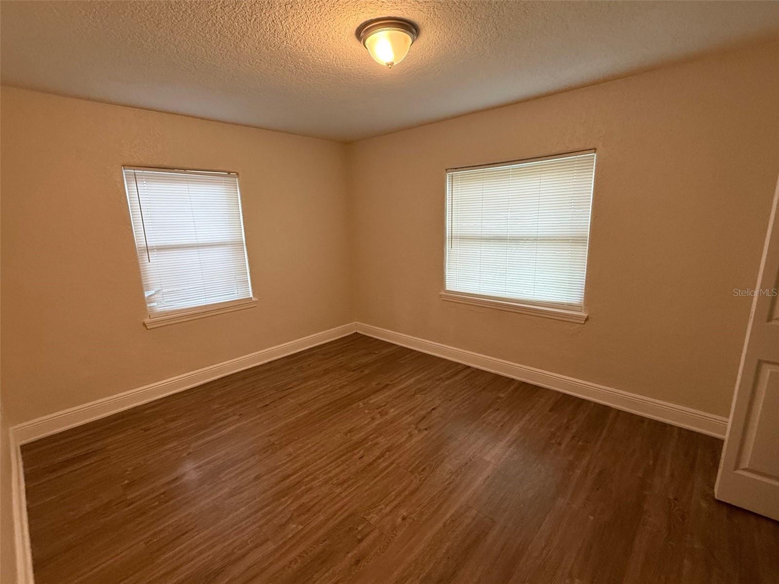 Image 18 of 26 For 2718 Sunrise Court