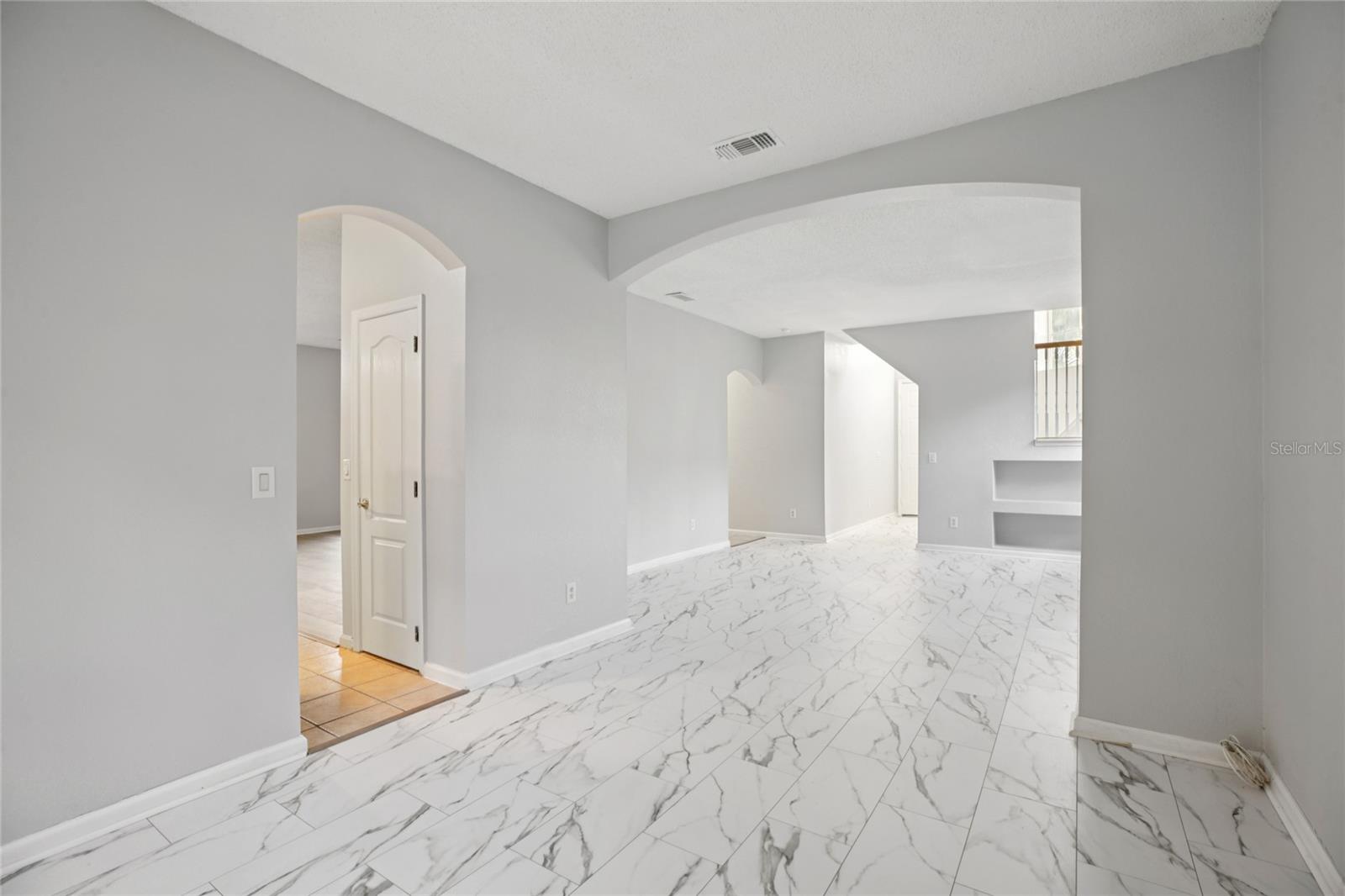 Image 14 of 60 For 6767 Cherry Grove Cir