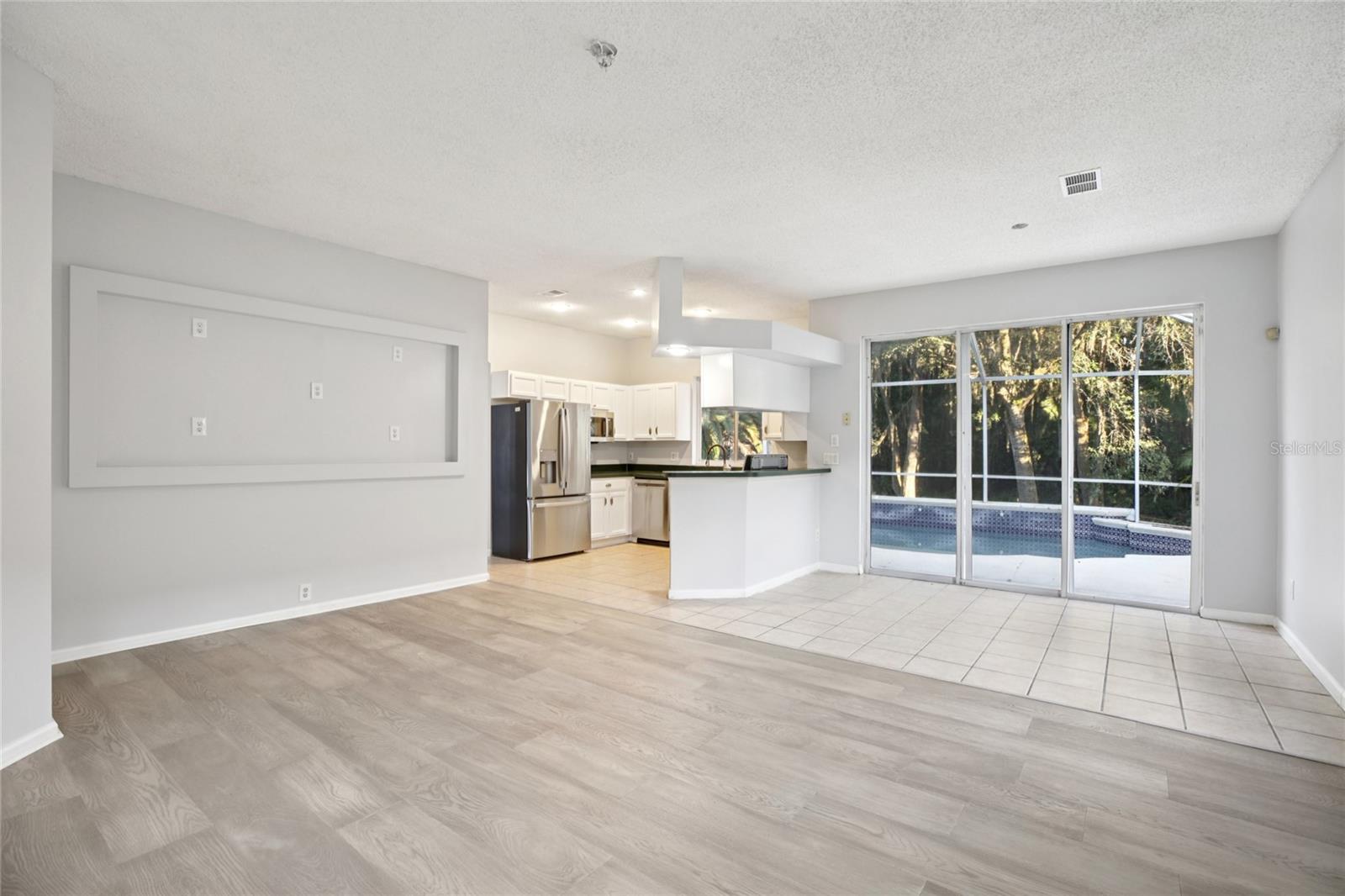 Image 20 of 60 For 6767 Cherry Grove Cir