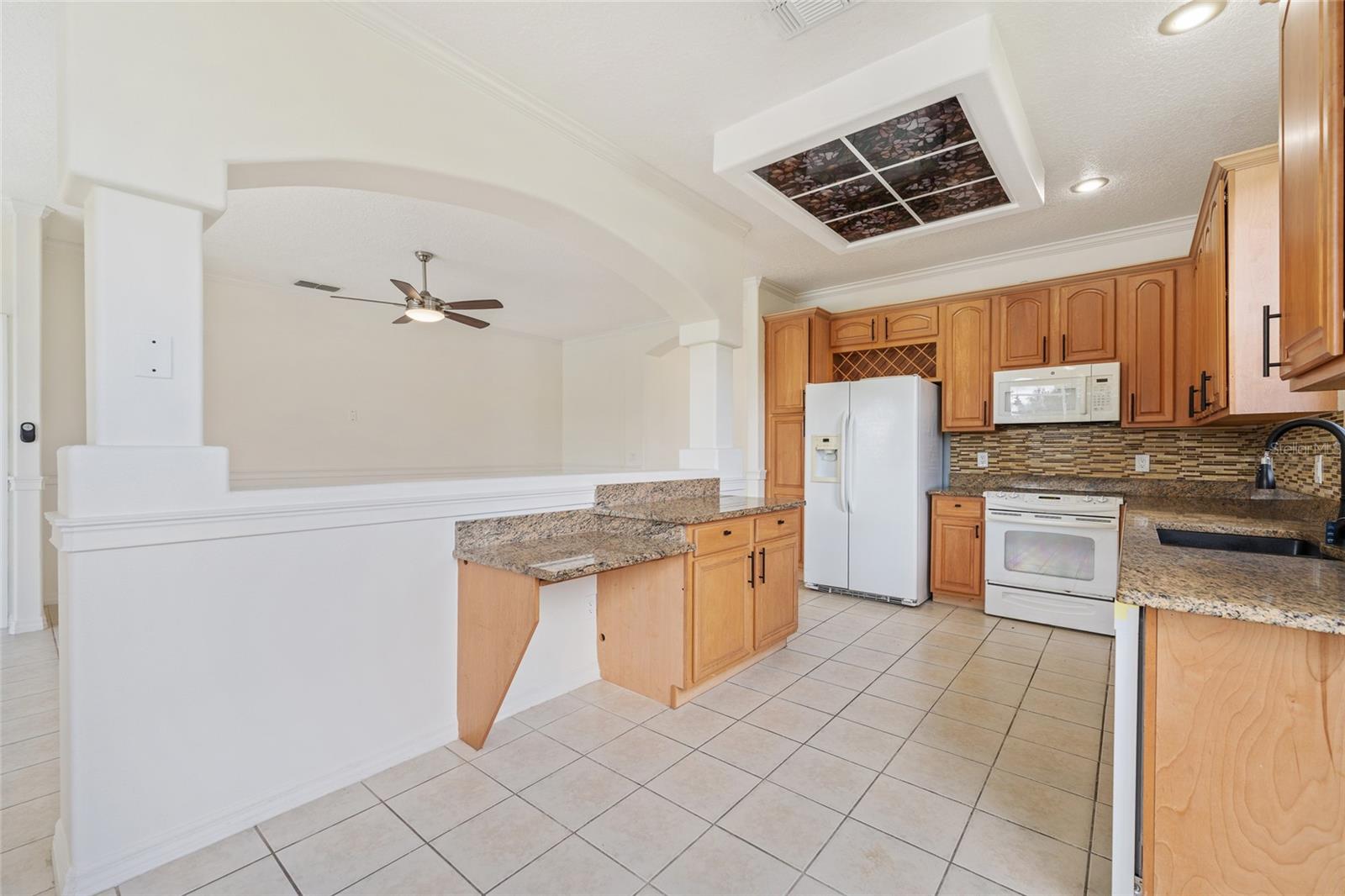 Image 13 of 35 For 1729 Golfview Drive