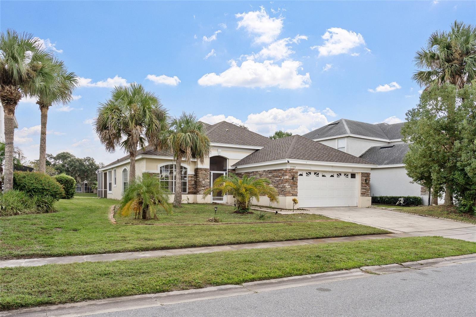 Image 2 of 35 For 1729 Golfview Drive