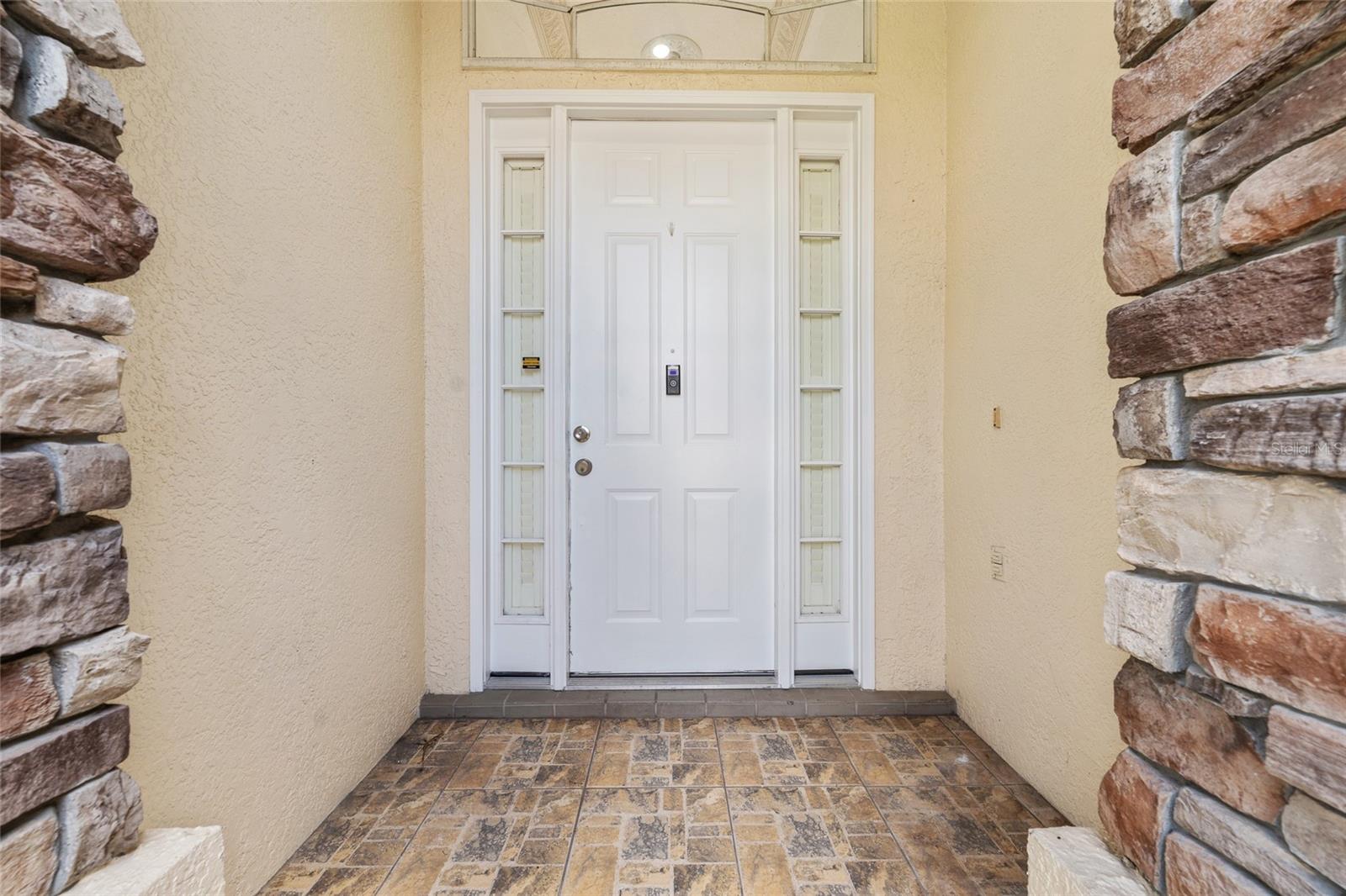 Image 4 of 35 For 1729 Golfview Drive