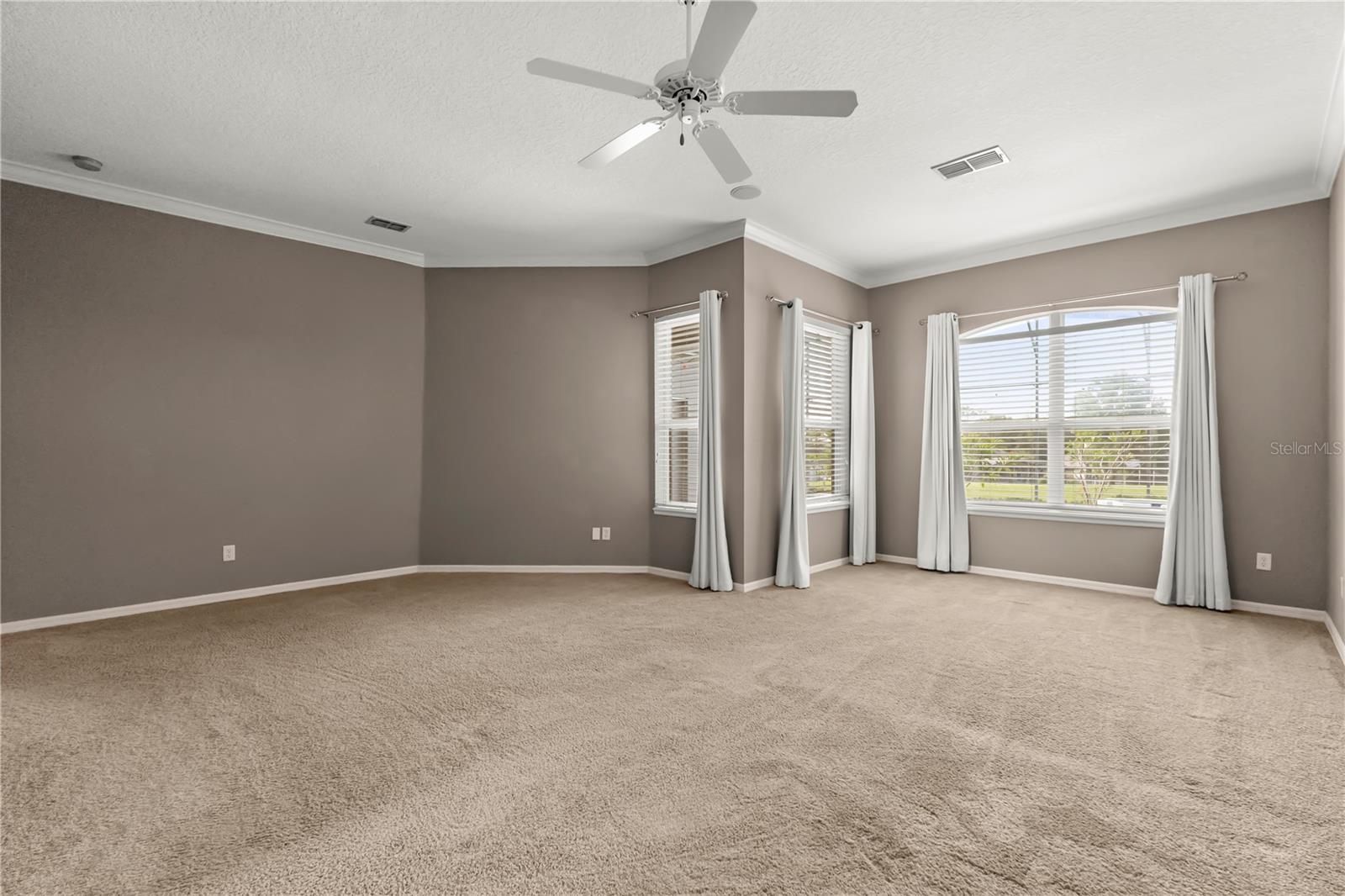 Image 20 of 71 For 4973 Keeneland Circle