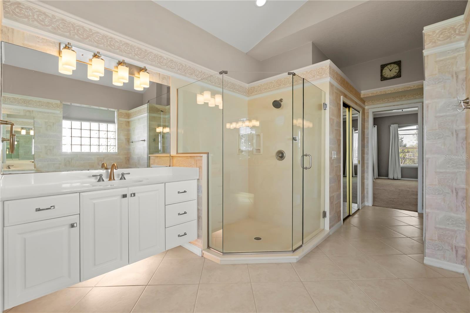 Image 24 of 71 For 4973 Keeneland Circle