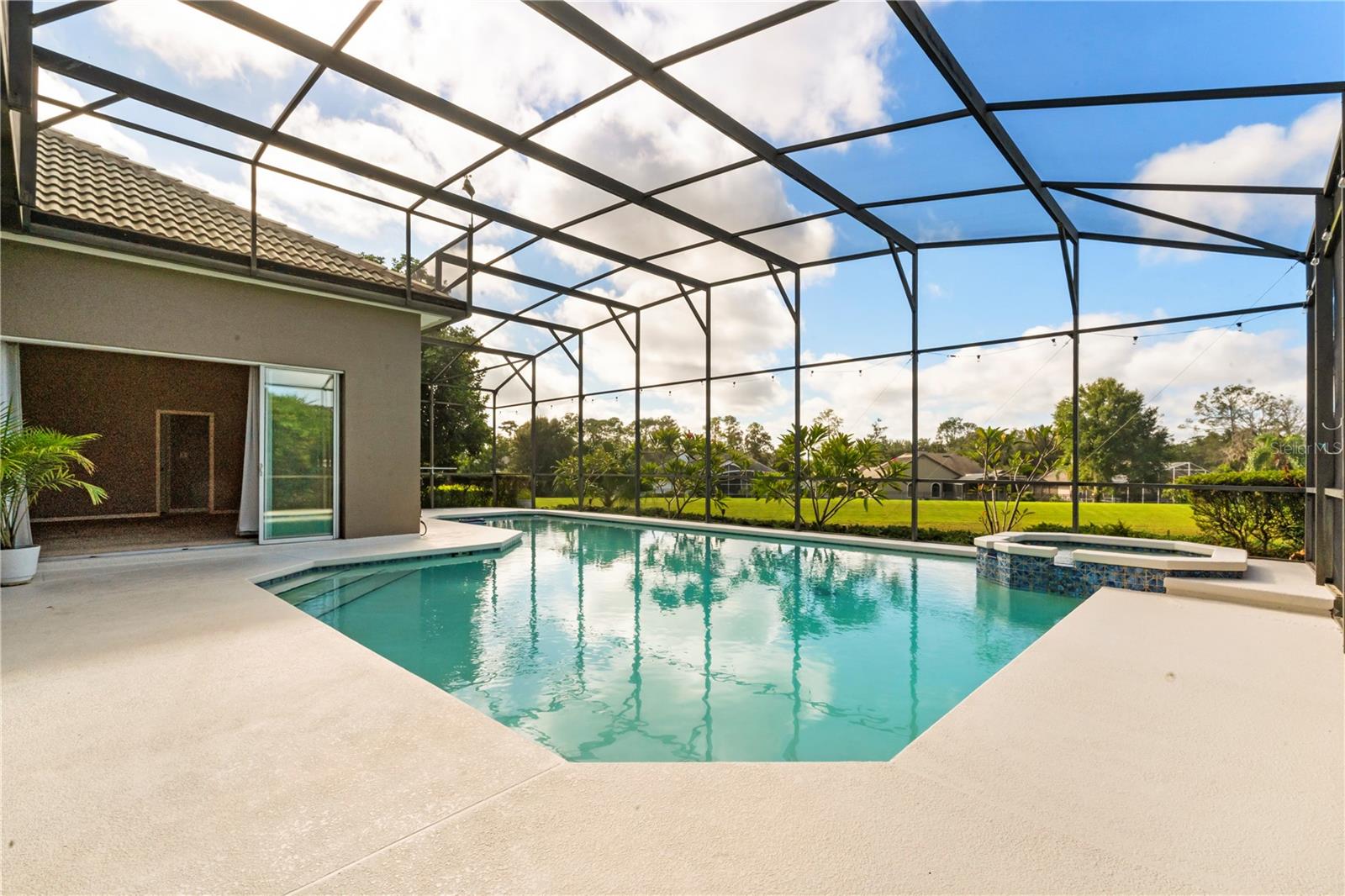 Image 7 of 71 For 4973 Keeneland Circle