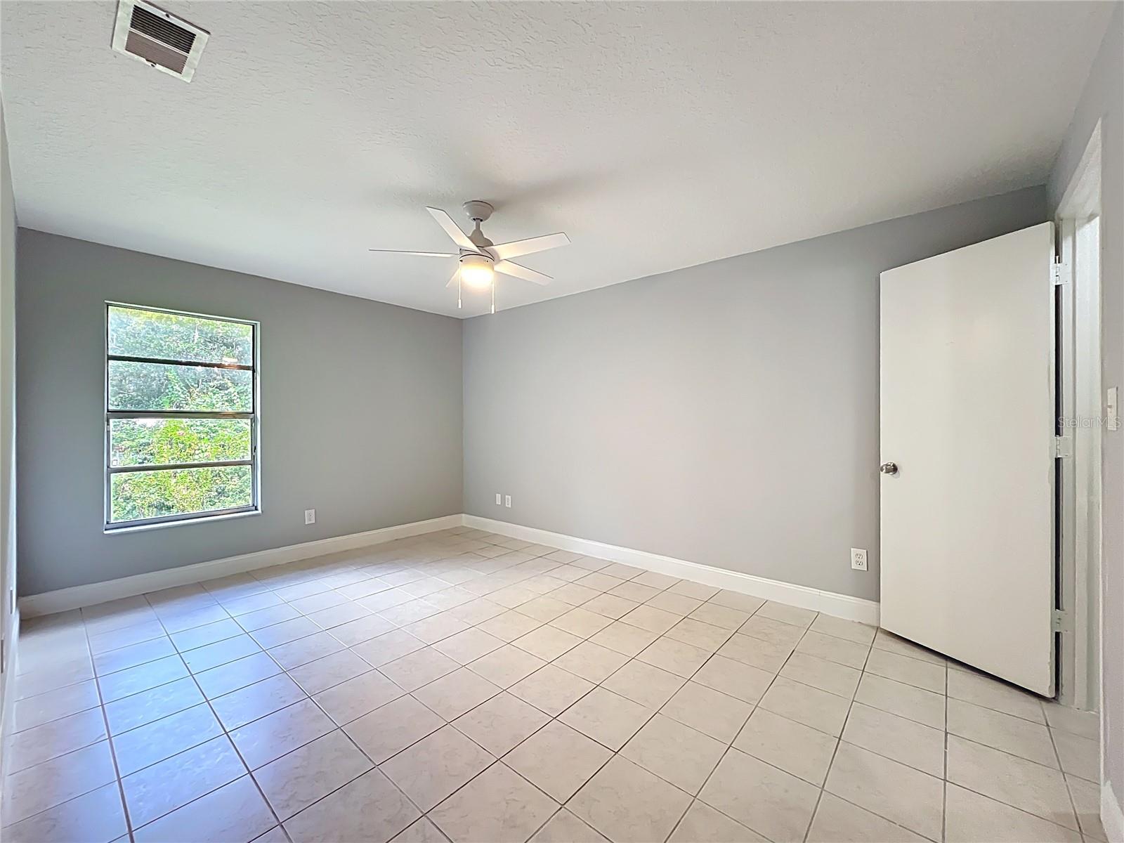 Image 17 of 32 For 4800 Semoran Boulevard 106