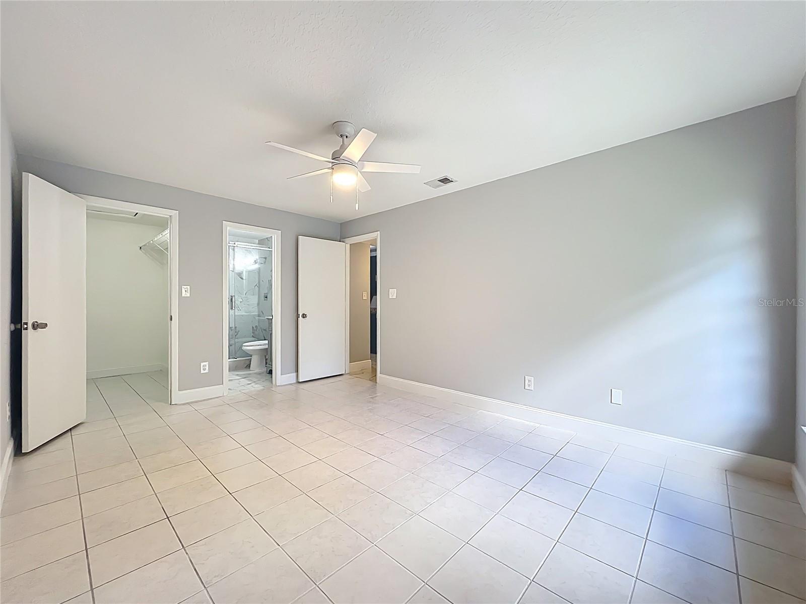 Image 19 of 32 For 4800 Semoran Boulevard 106