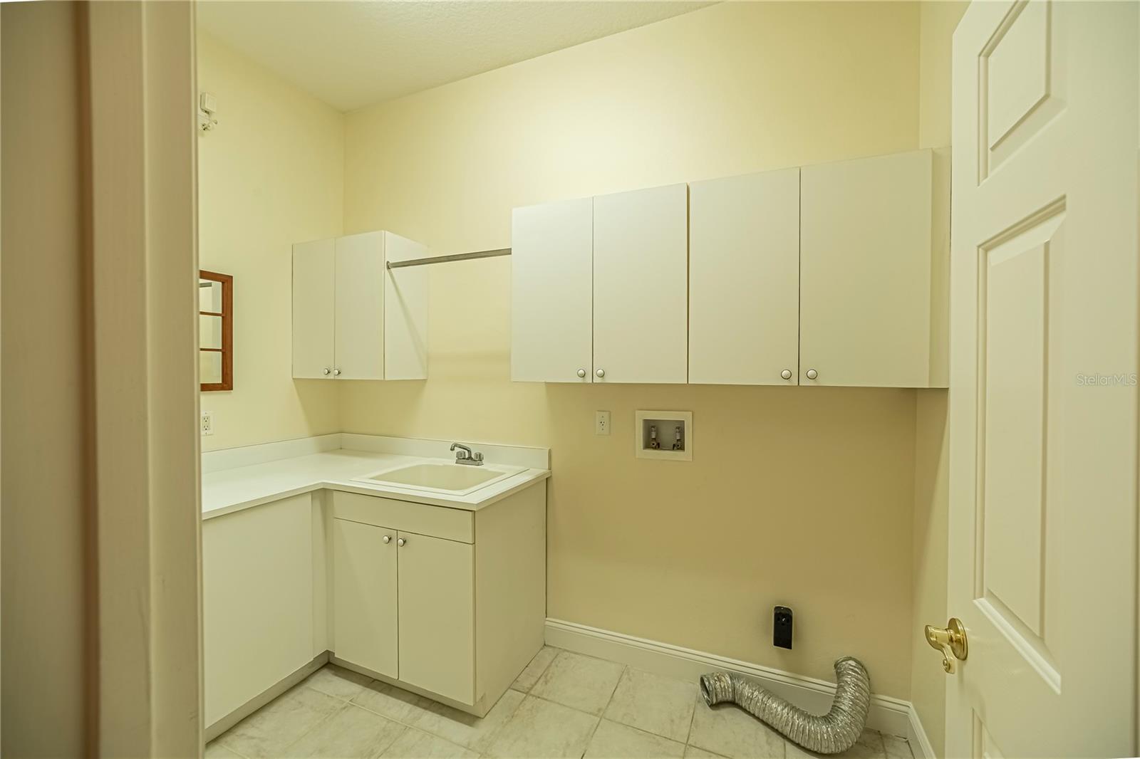 Image 25 of 30 For 108 Seville Chase Drive