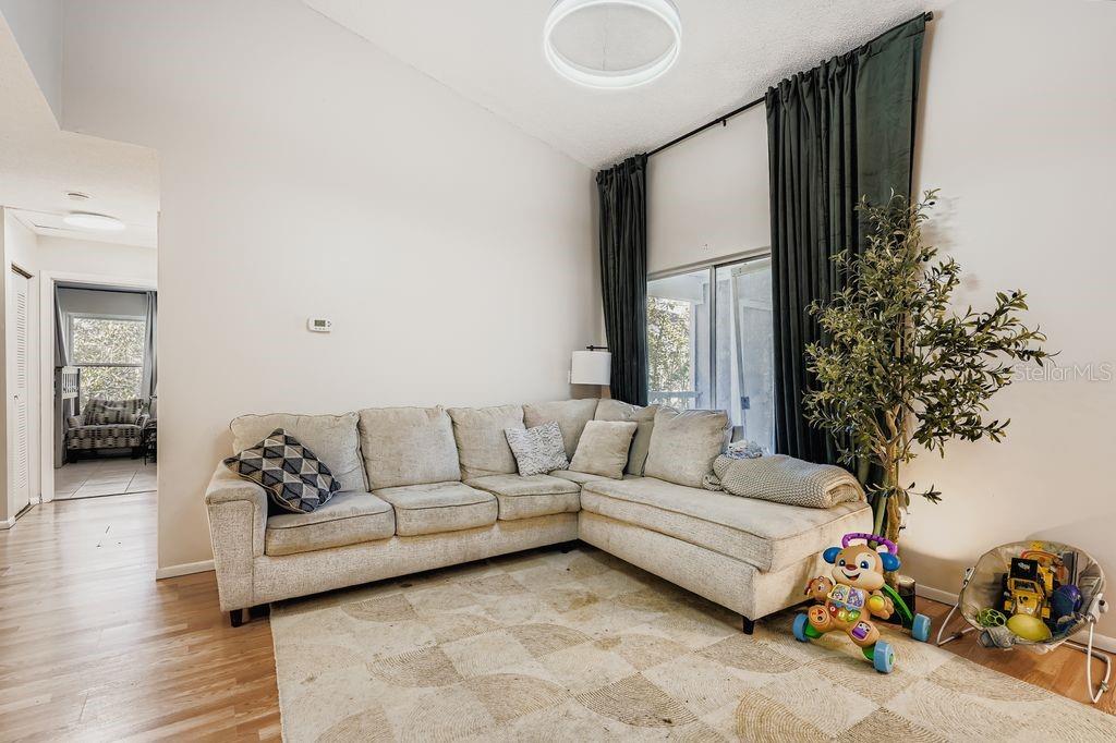 Image 4 of 17 For 2548 Grassy Point Drive 202