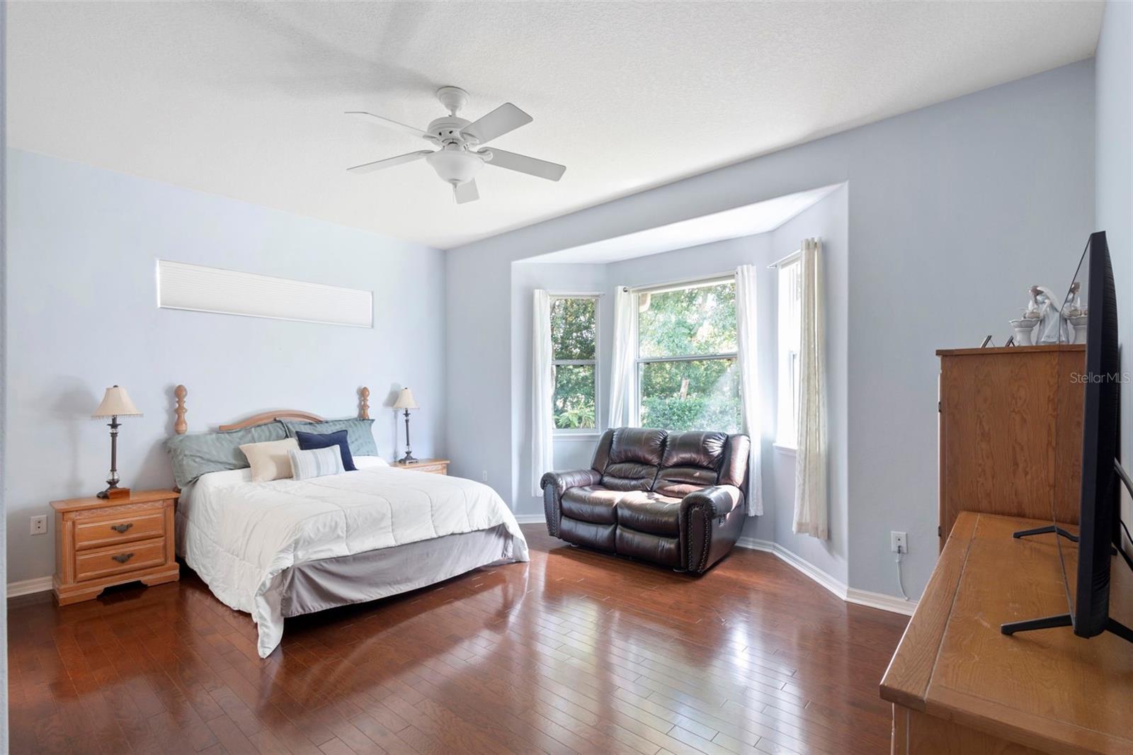 Image 22 of 37 For 440 Sotheby Way