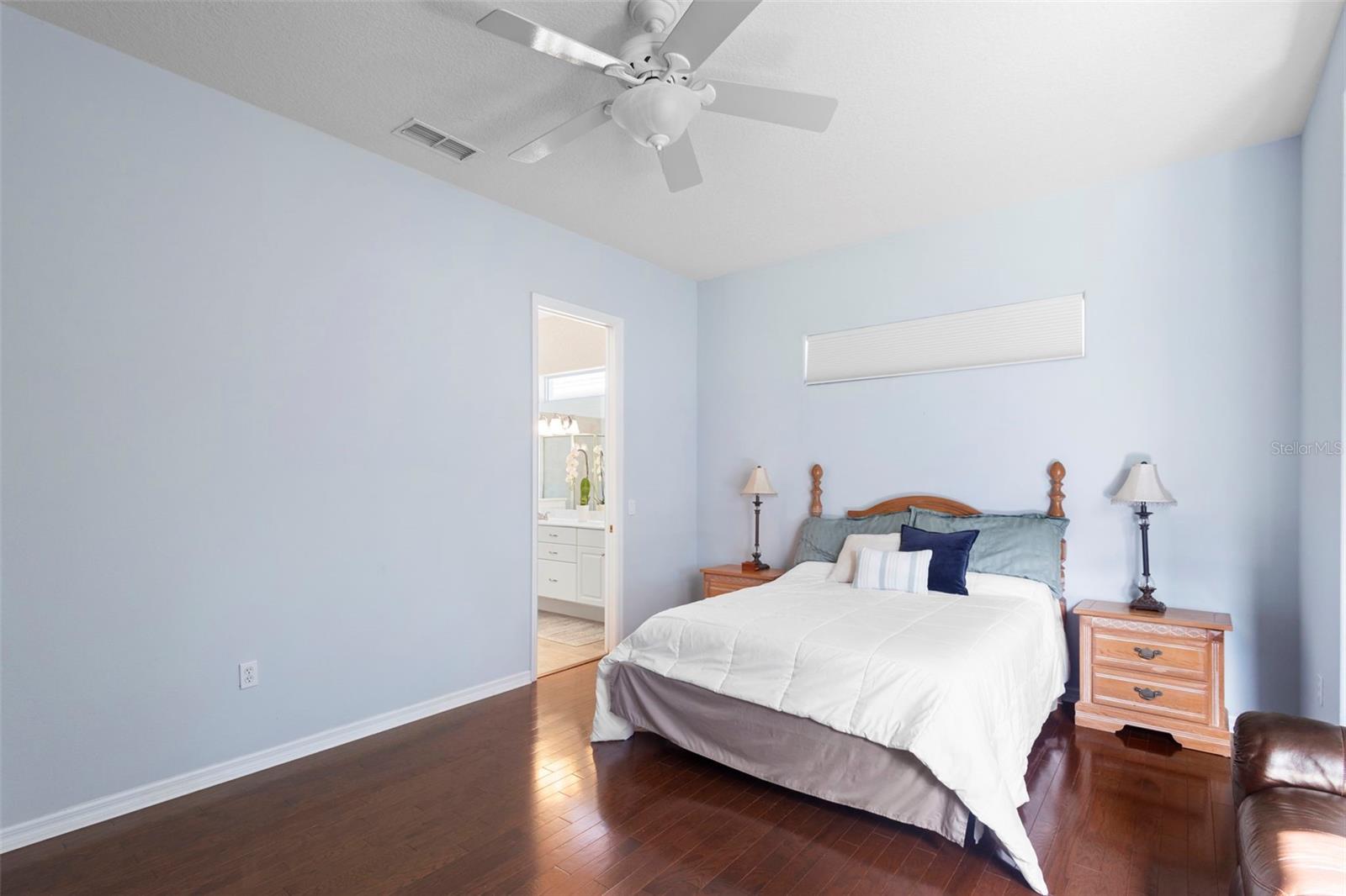 Image 23 of 37 For 440 Sotheby Way