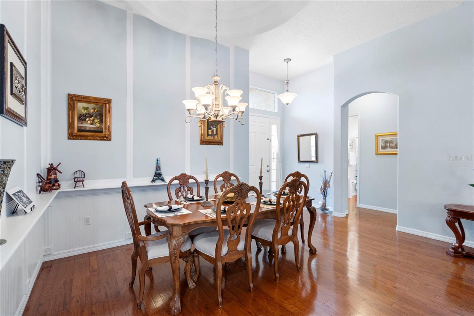 Image 5 of 37 For 440 Sotheby Way