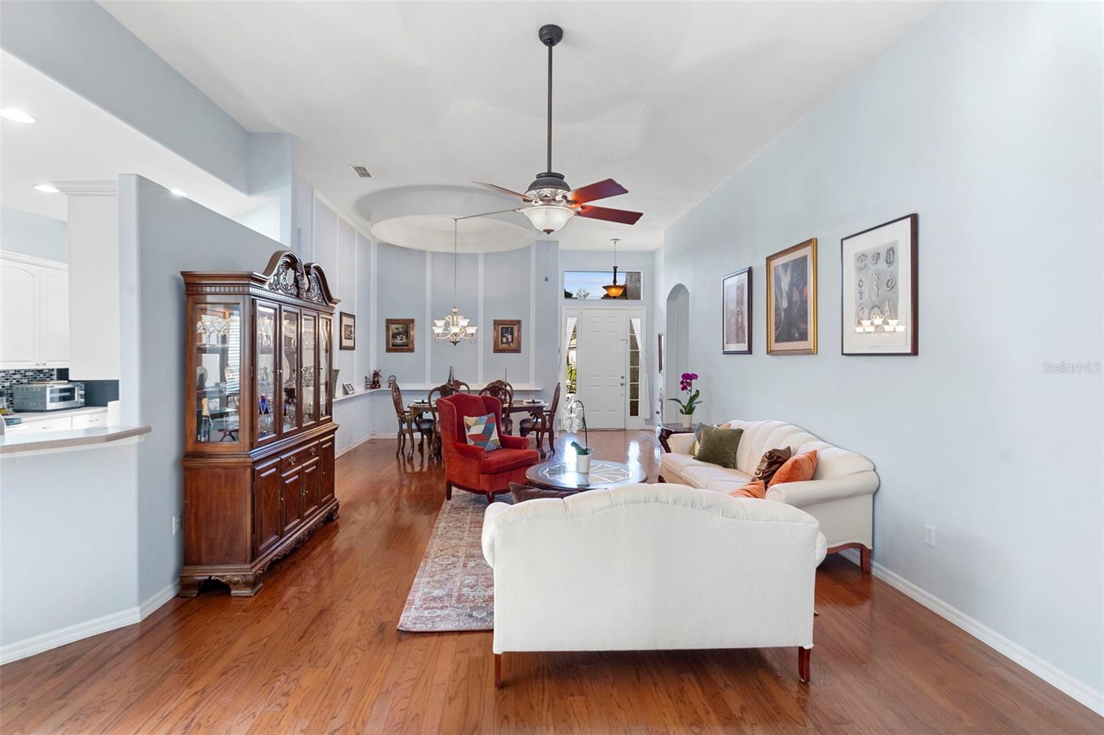 Image 8 of 37 For 440 Sotheby Way