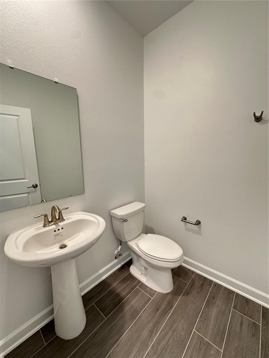 Image 13 of 28 For 5666 Wood Bridge Place