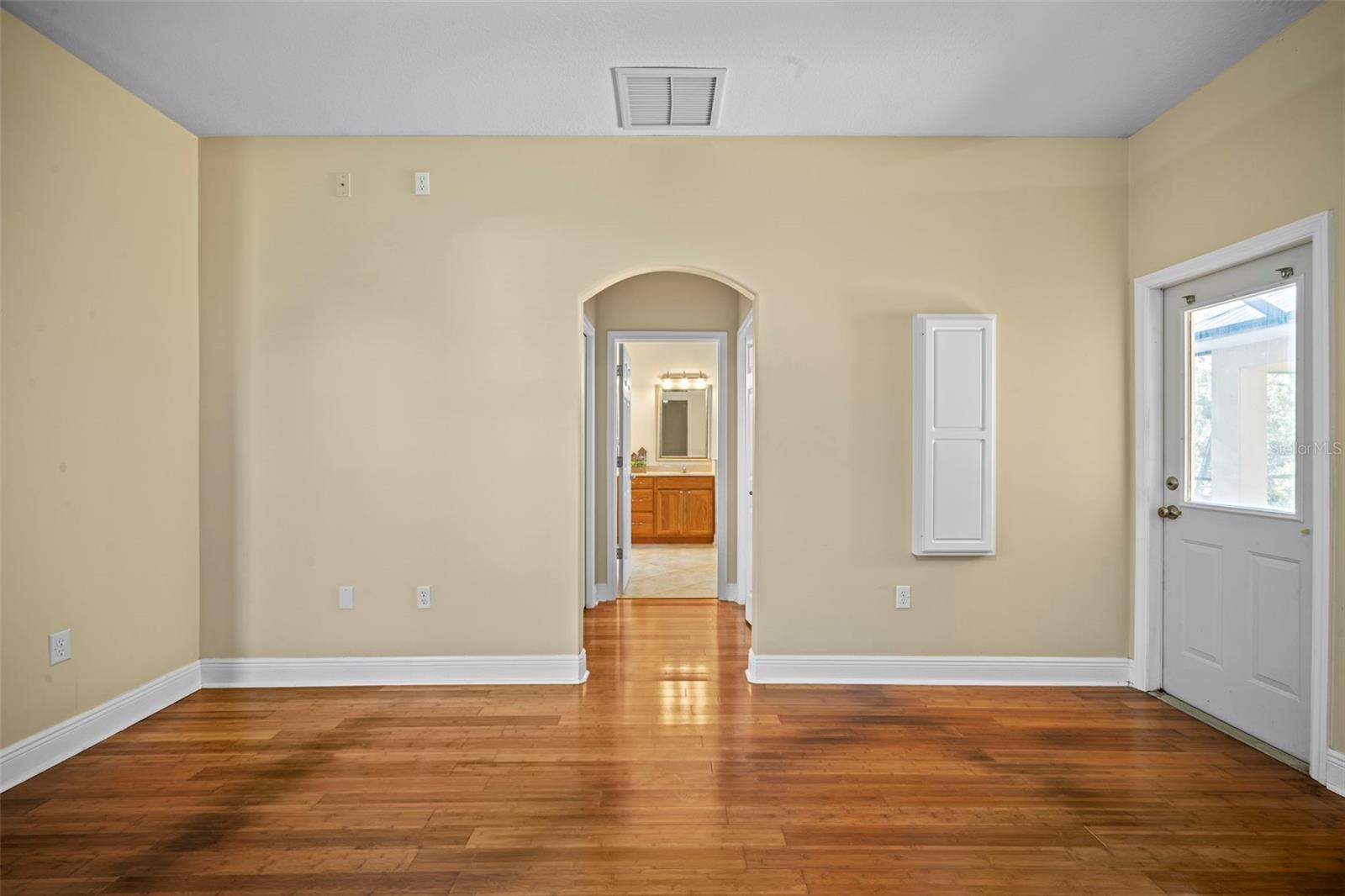Image 32 of 45 For 5900 Cochran Lane