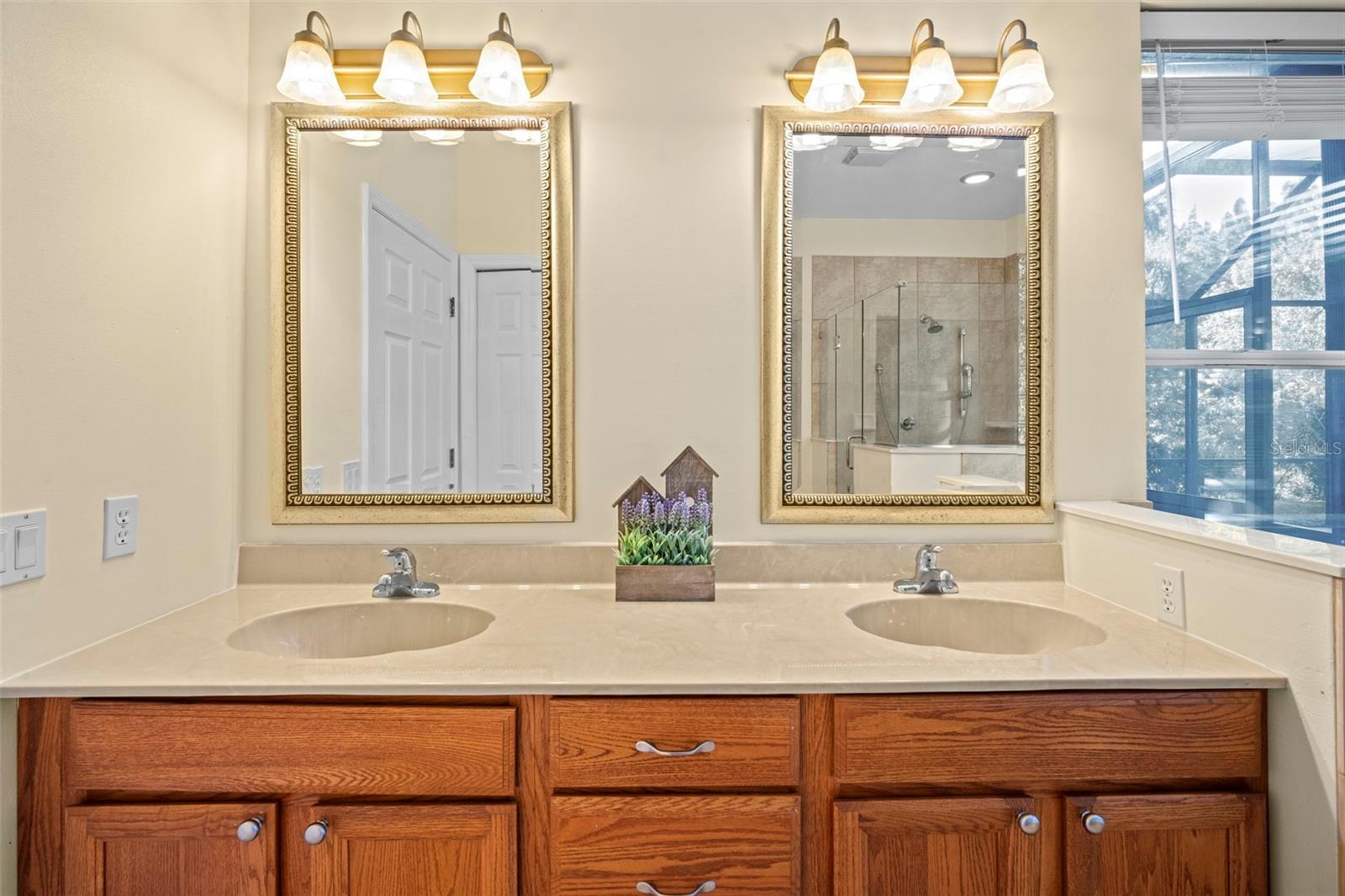 Image 35 of 45 For 5900 Cochran Lane