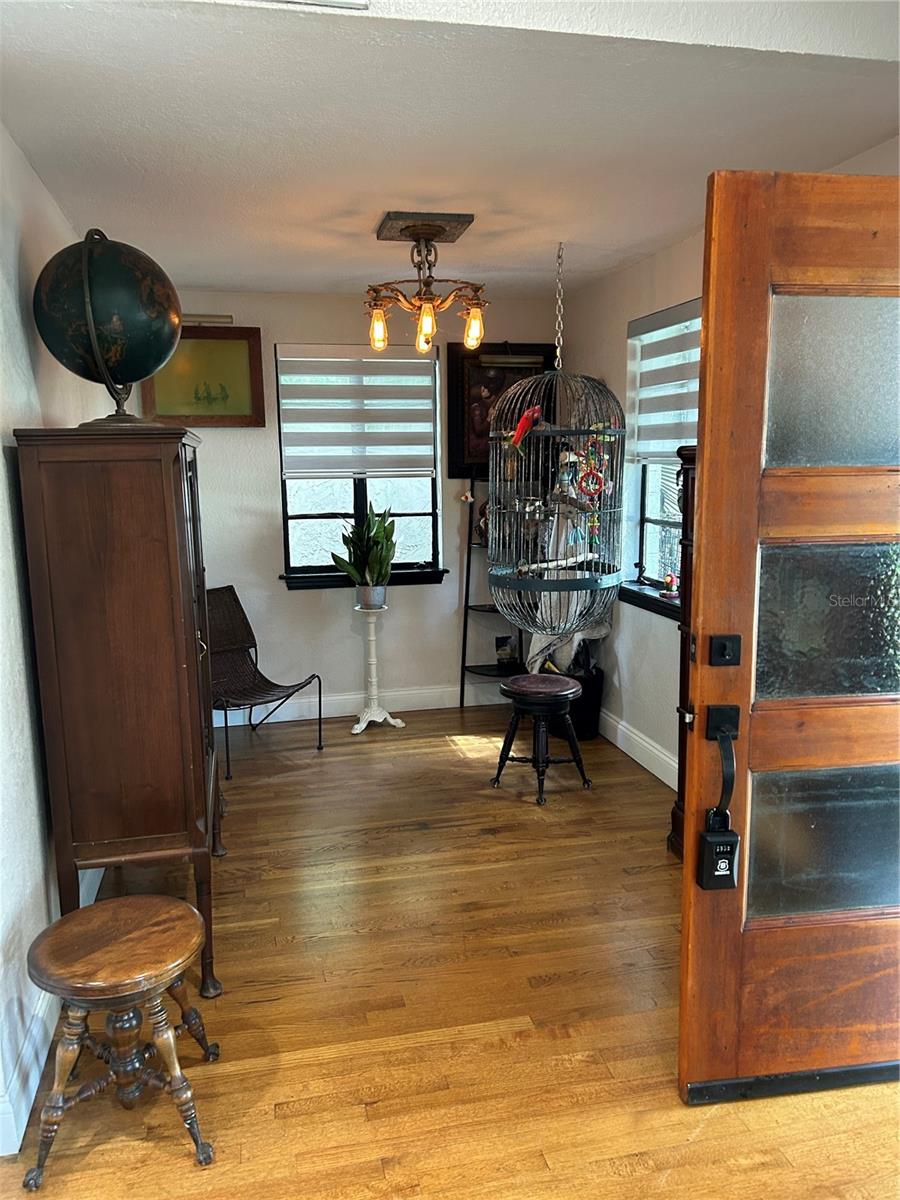 Image 14 of 31 For 1109 Princeton Street