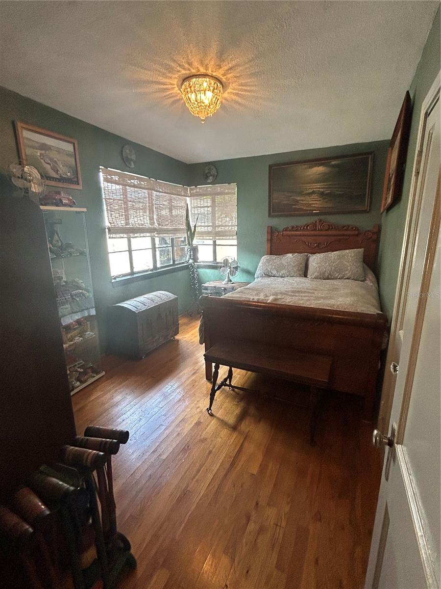 Image 38 of 50 For 1109 Princeton Street