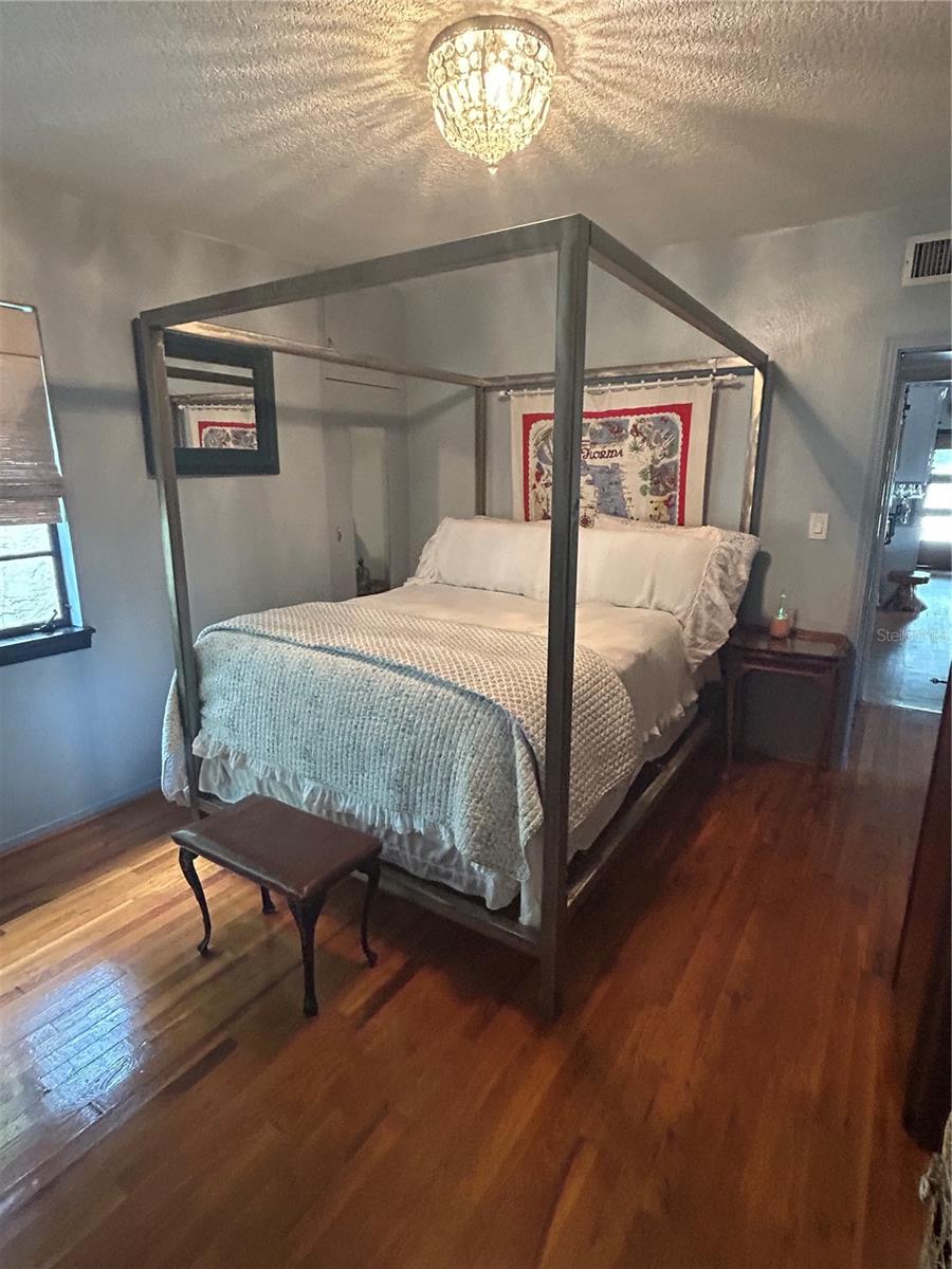 Image 5 of 31 For 1109 Princeton Street