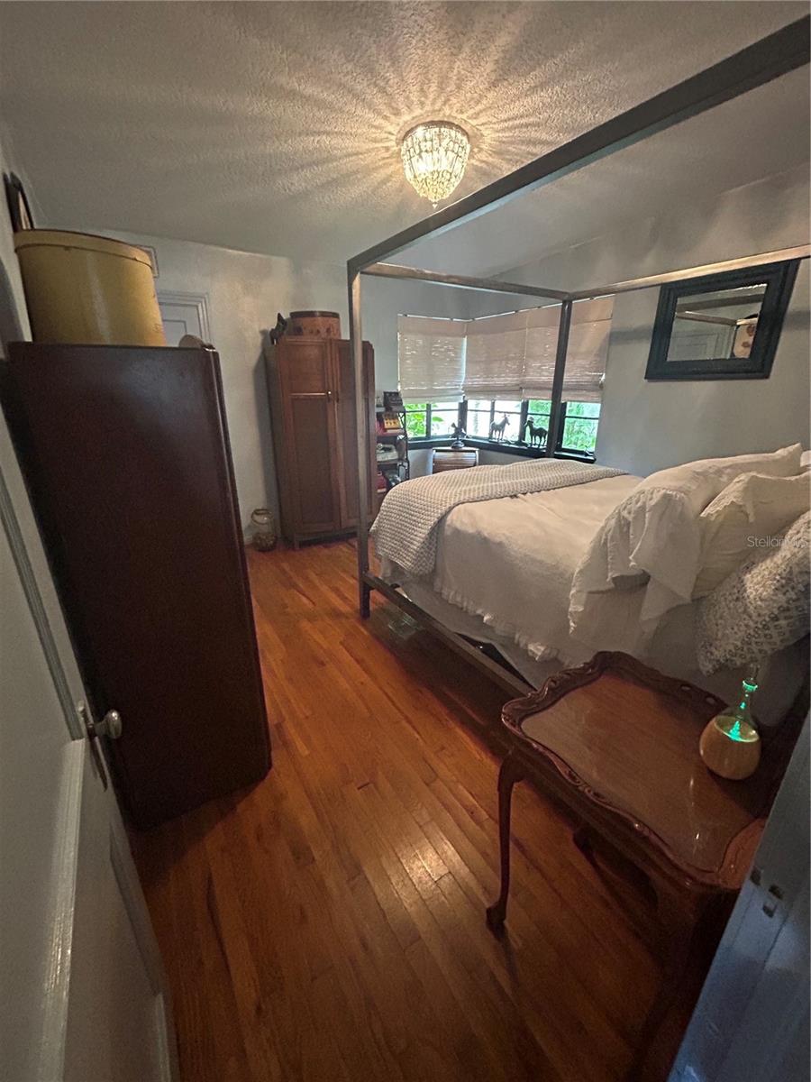 Image 6 of 31 For 1109 Princeton Street