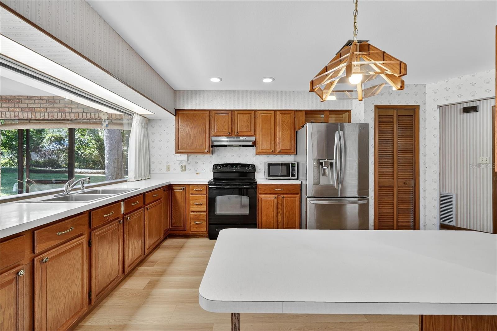 Image 22 of 36 For 41348 Silver Drive