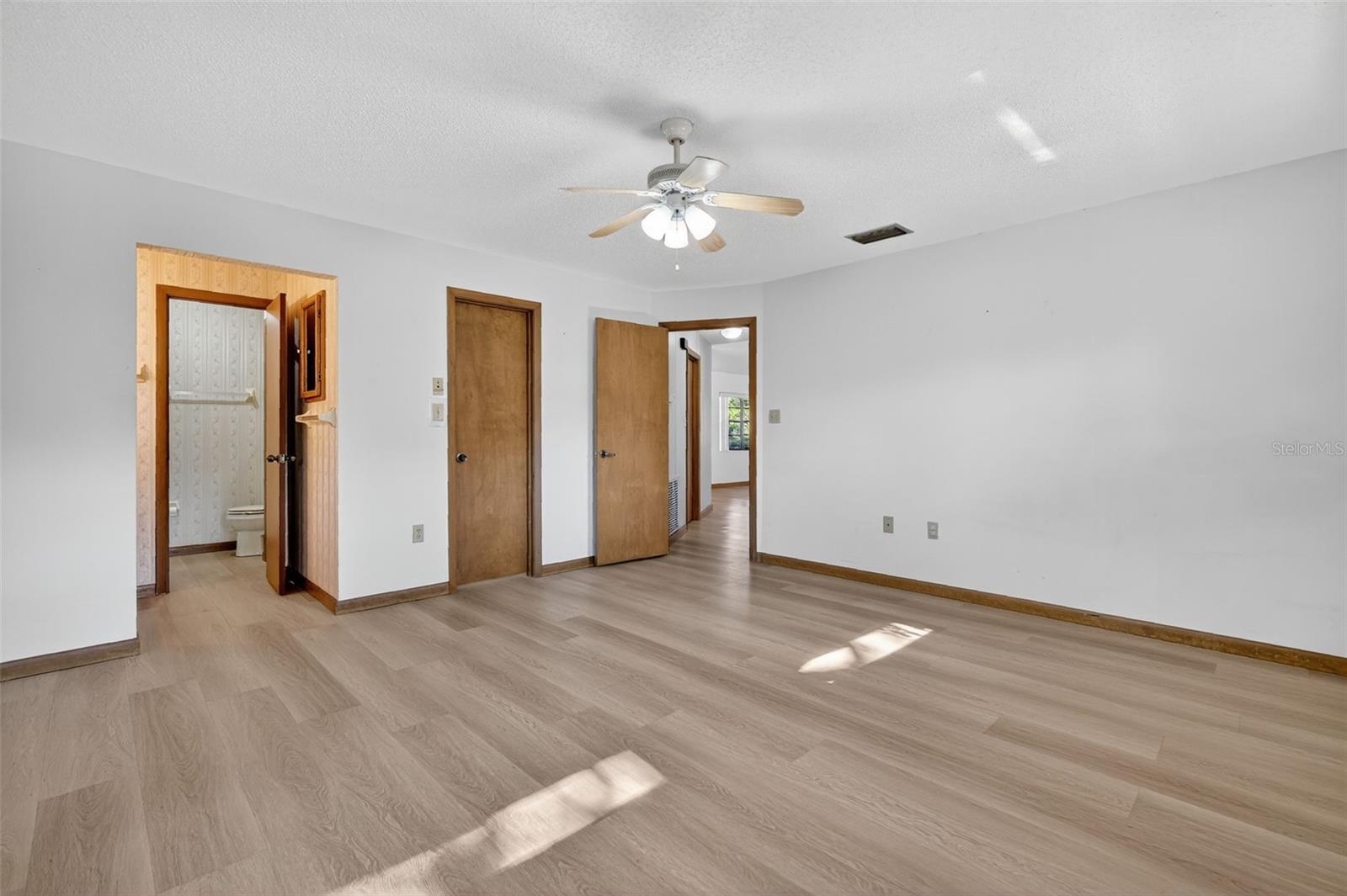Image 27 of 36 For 41348 Silver Drive