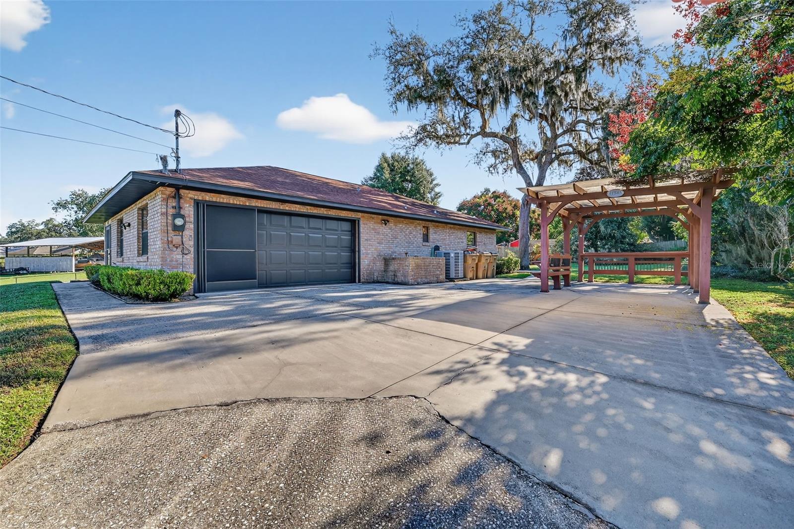 Image 4 of 36 For 41348 Silver Drive