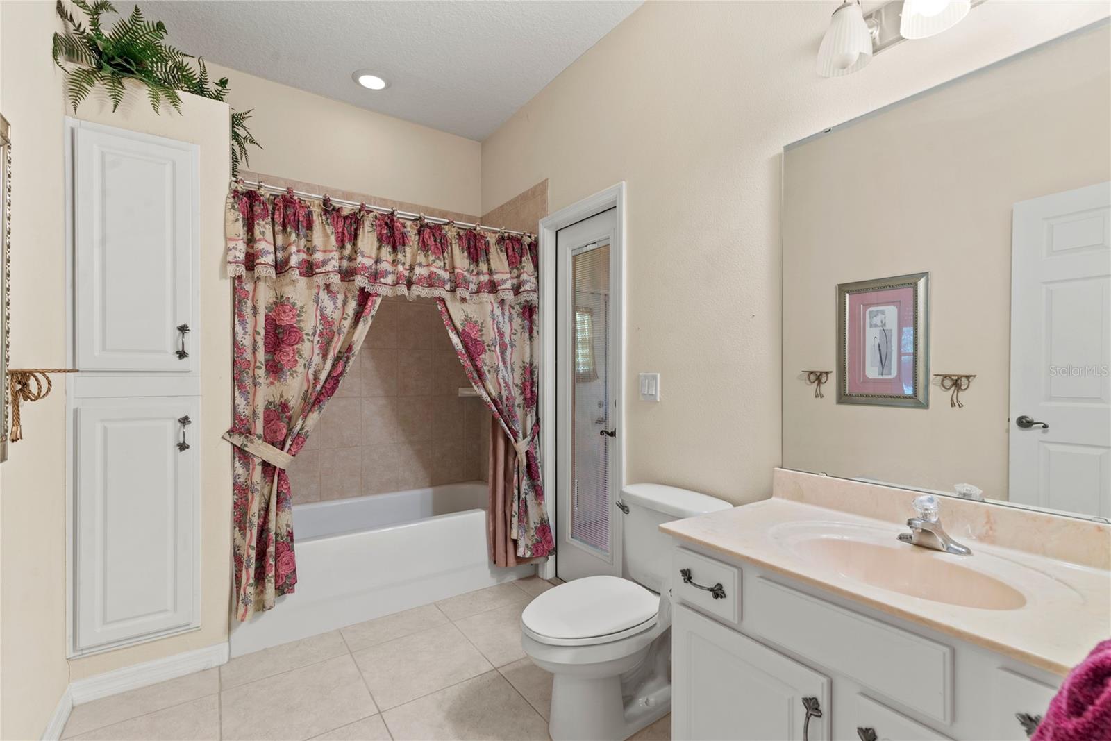 Image 13 of 39 For 2887 Azalea Road