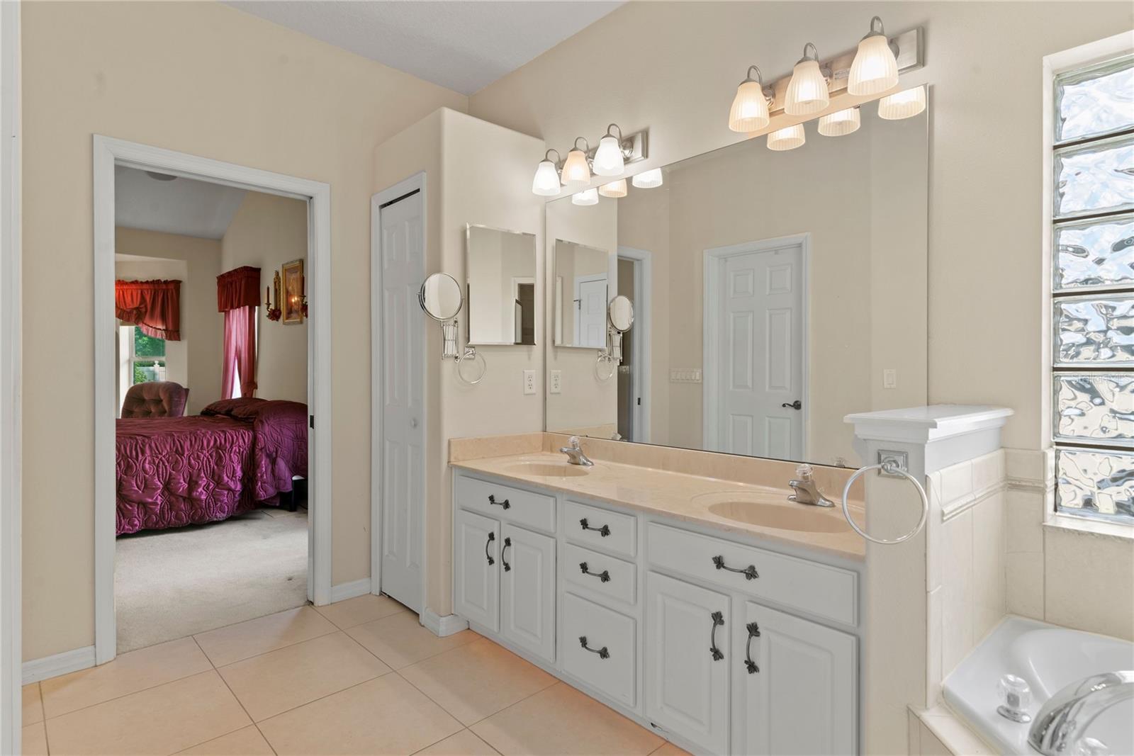 Image 19 of 39 For 2887 Azalea Road