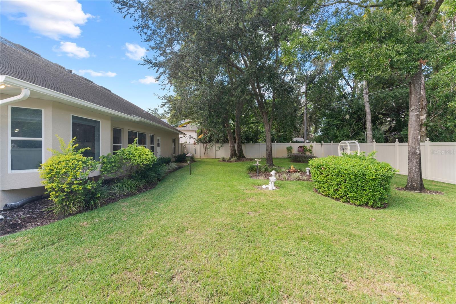 Image 7 of 39 For 2887 Azalea Road