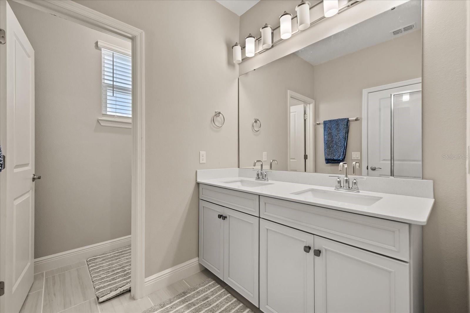 Image 24 of 32 For 4850 Lacewing Drive