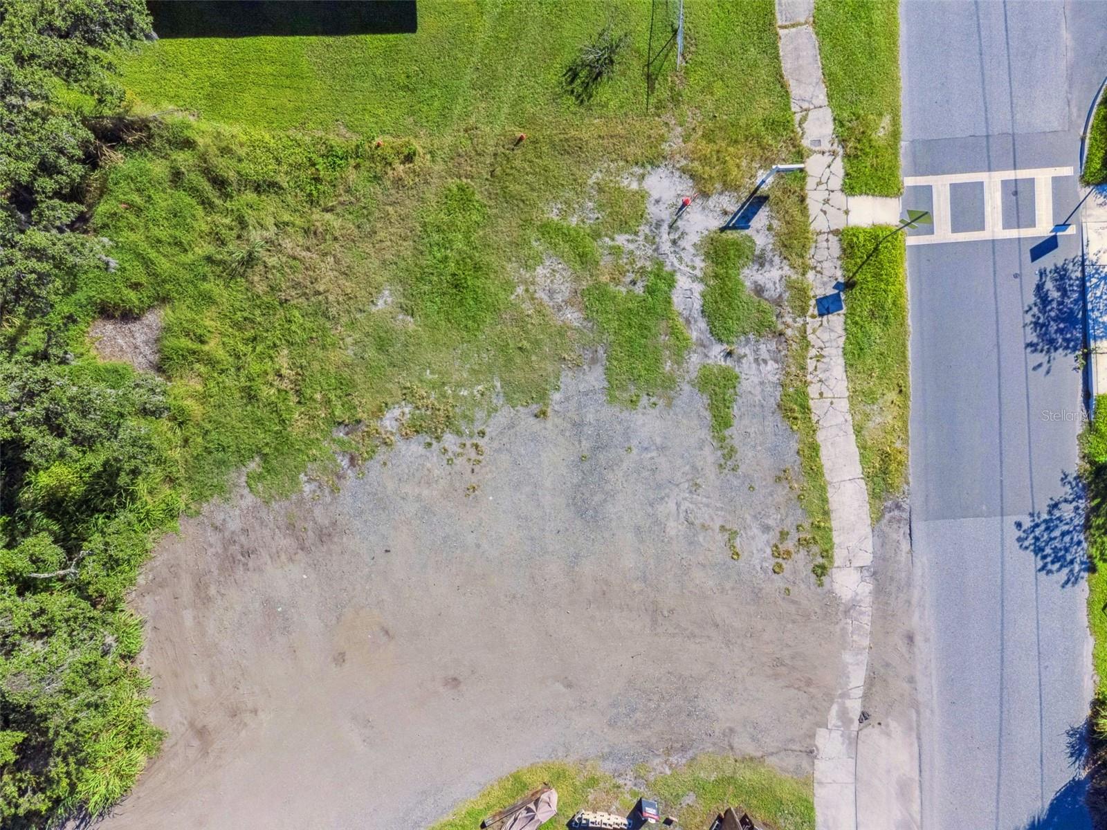 Image 11 of 21 For 323 Franklin Street