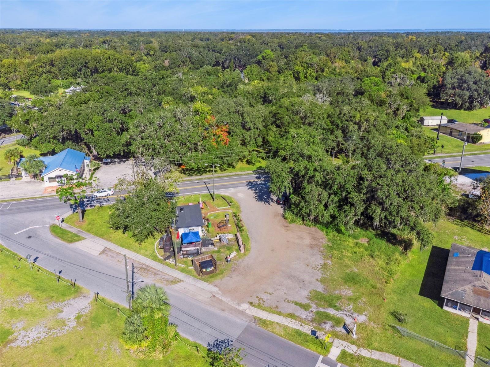 Image 18 of 21 For 323 Franklin Street