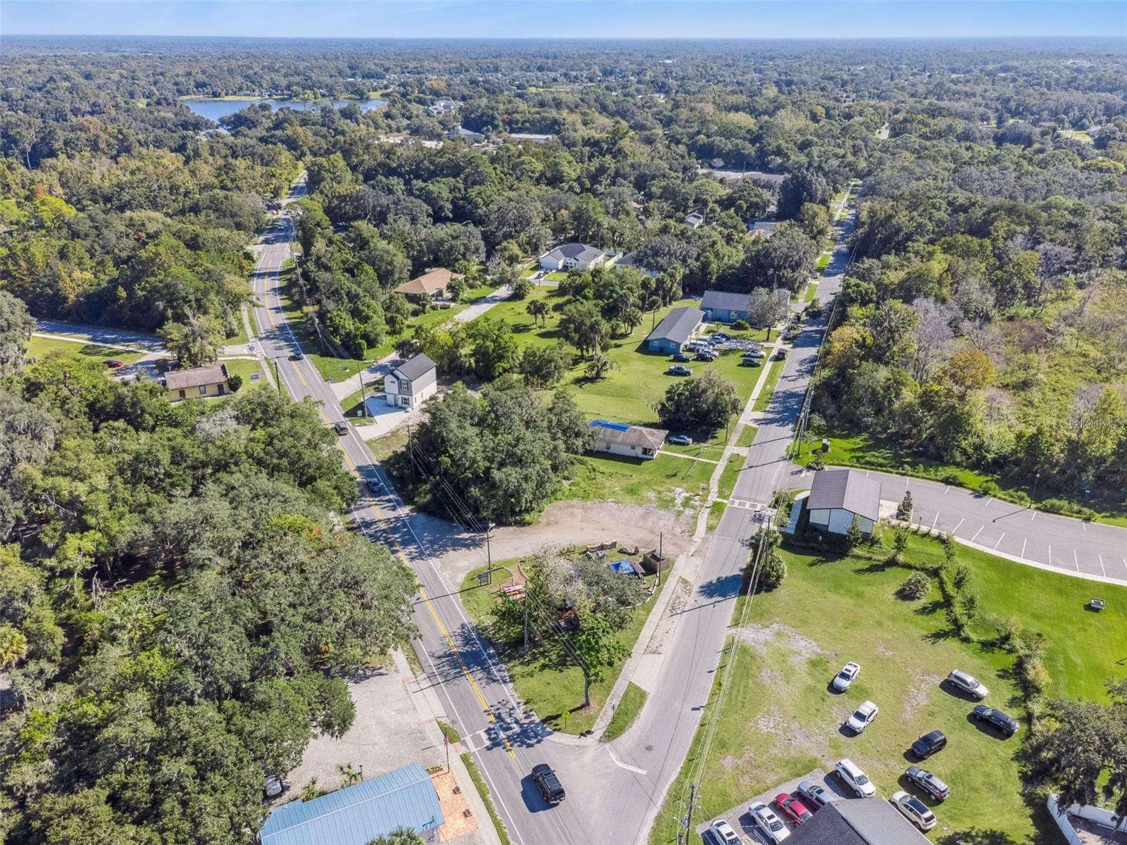 Image 4 of 21 For 323 Franklin Street