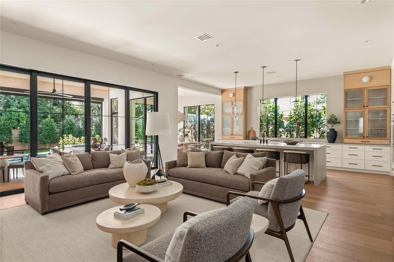 Image 12 of 77 For 1136 Stetson Street