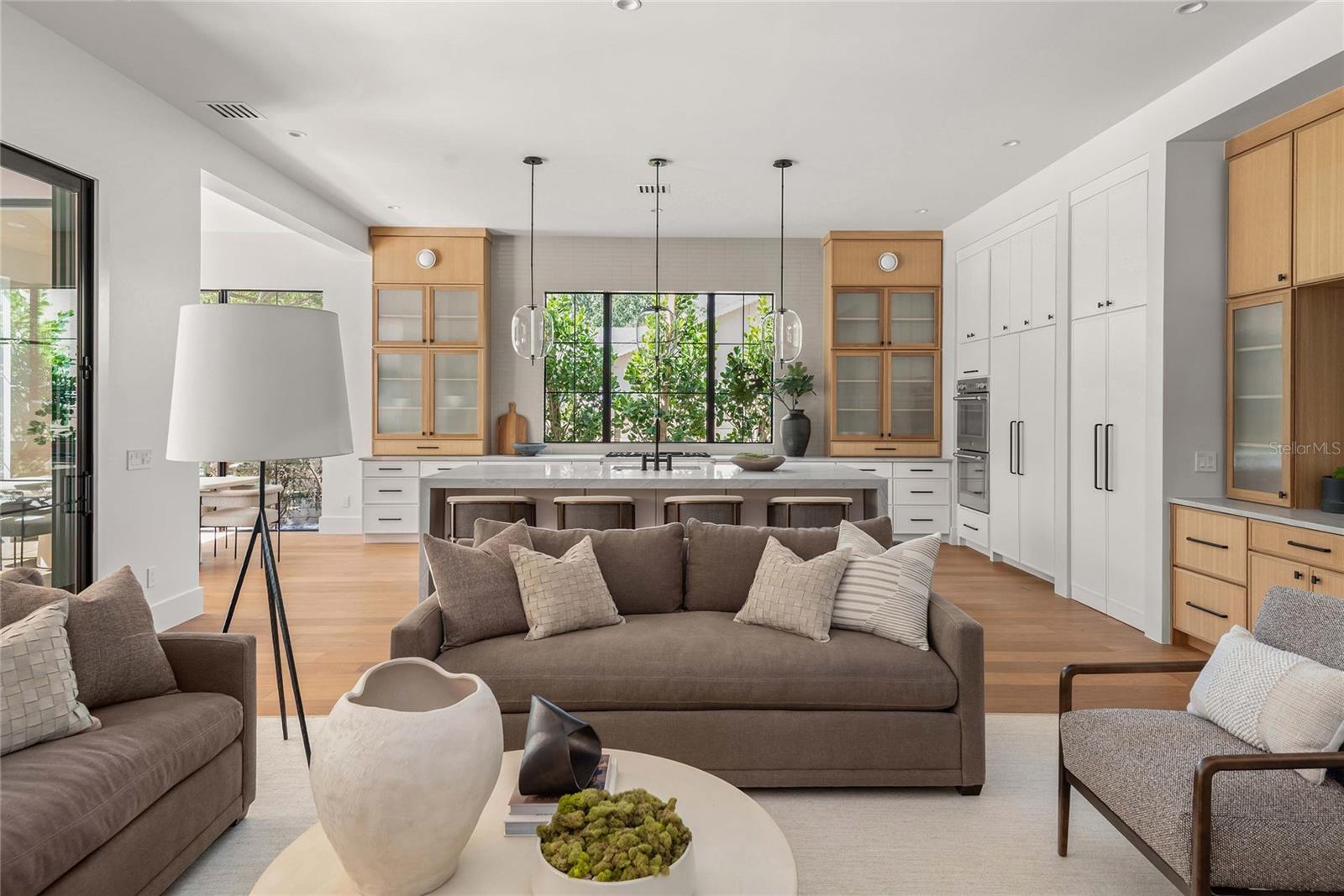 Image 15 of 77 For 1136 Stetson Street