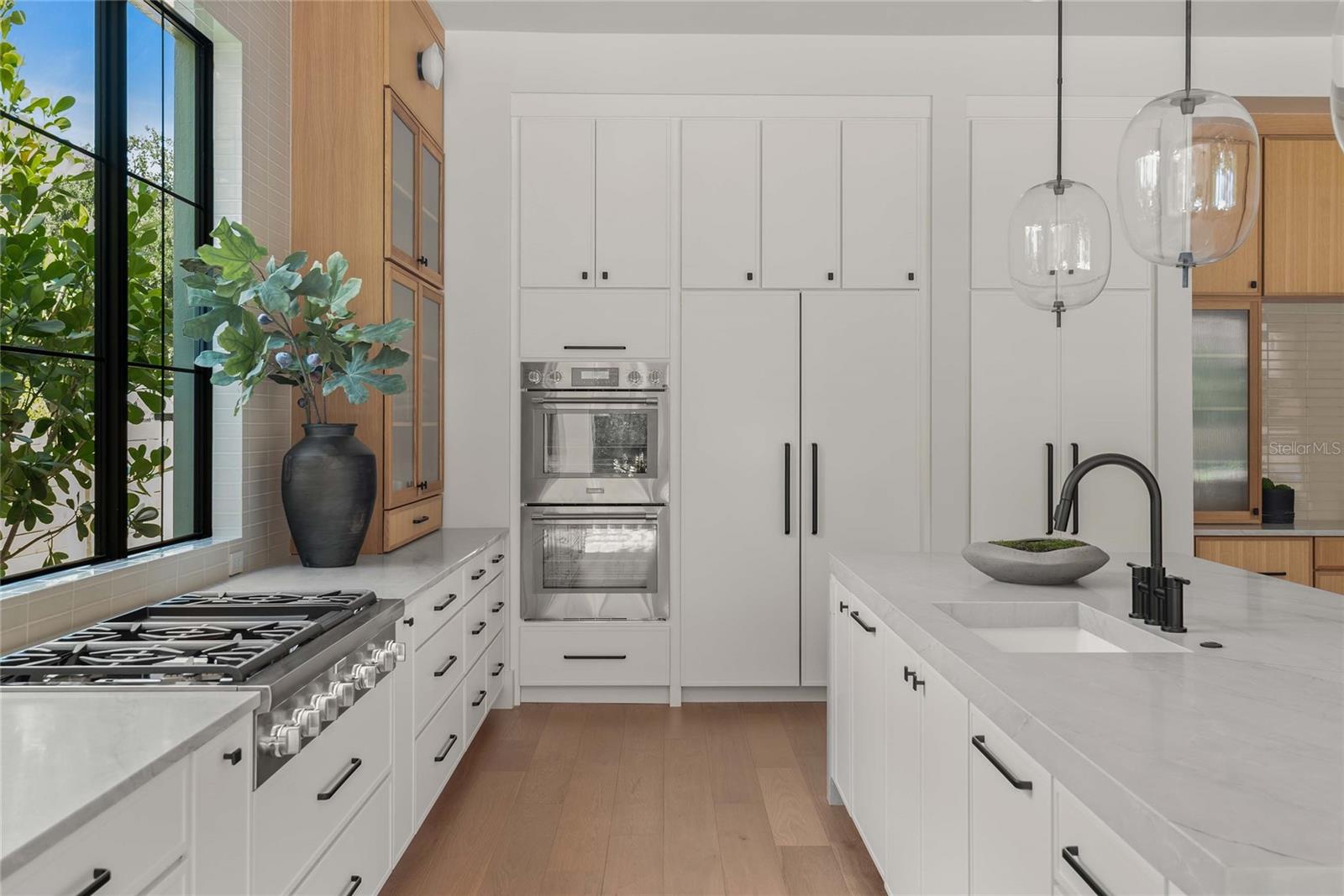 Image 21 of 77 For 1136 Stetson Street