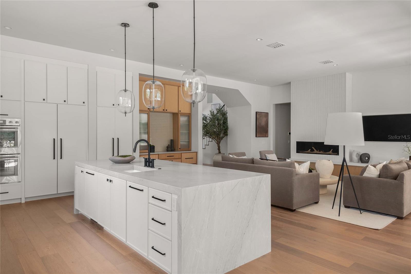 Image 25 of 77 For 1136 Stetson Street