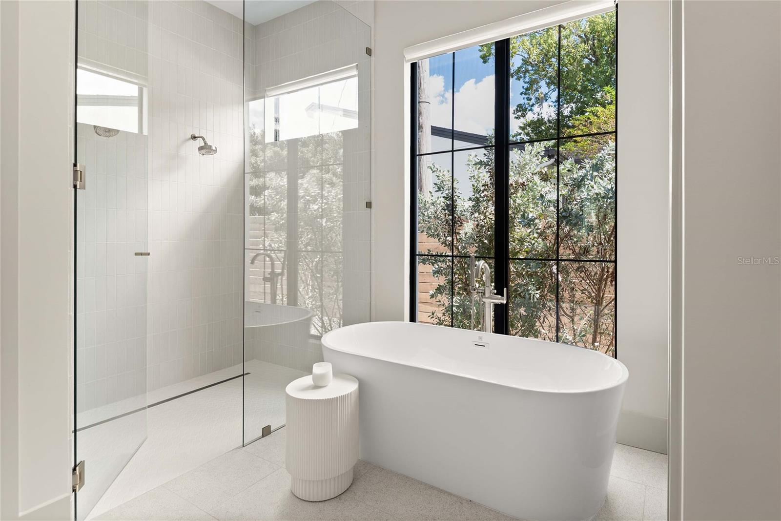 Image 46 of 77 For 1136 Stetson Street